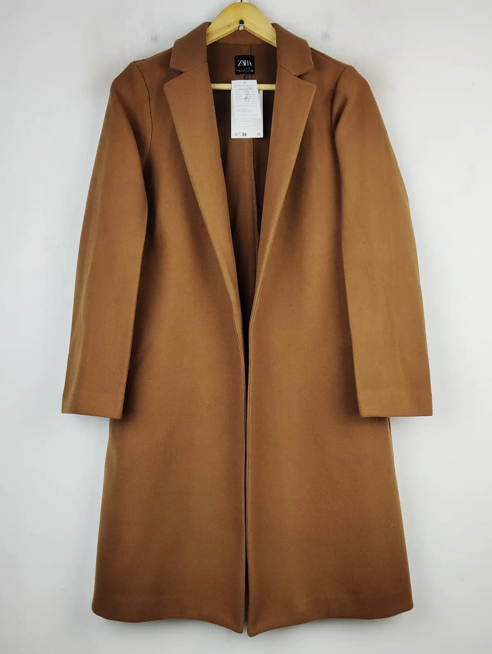 Buy online pre-used pre-loved 100% authentic & Original branded Zara (WC-4084) available in Pakistan. Top international brands avilable.