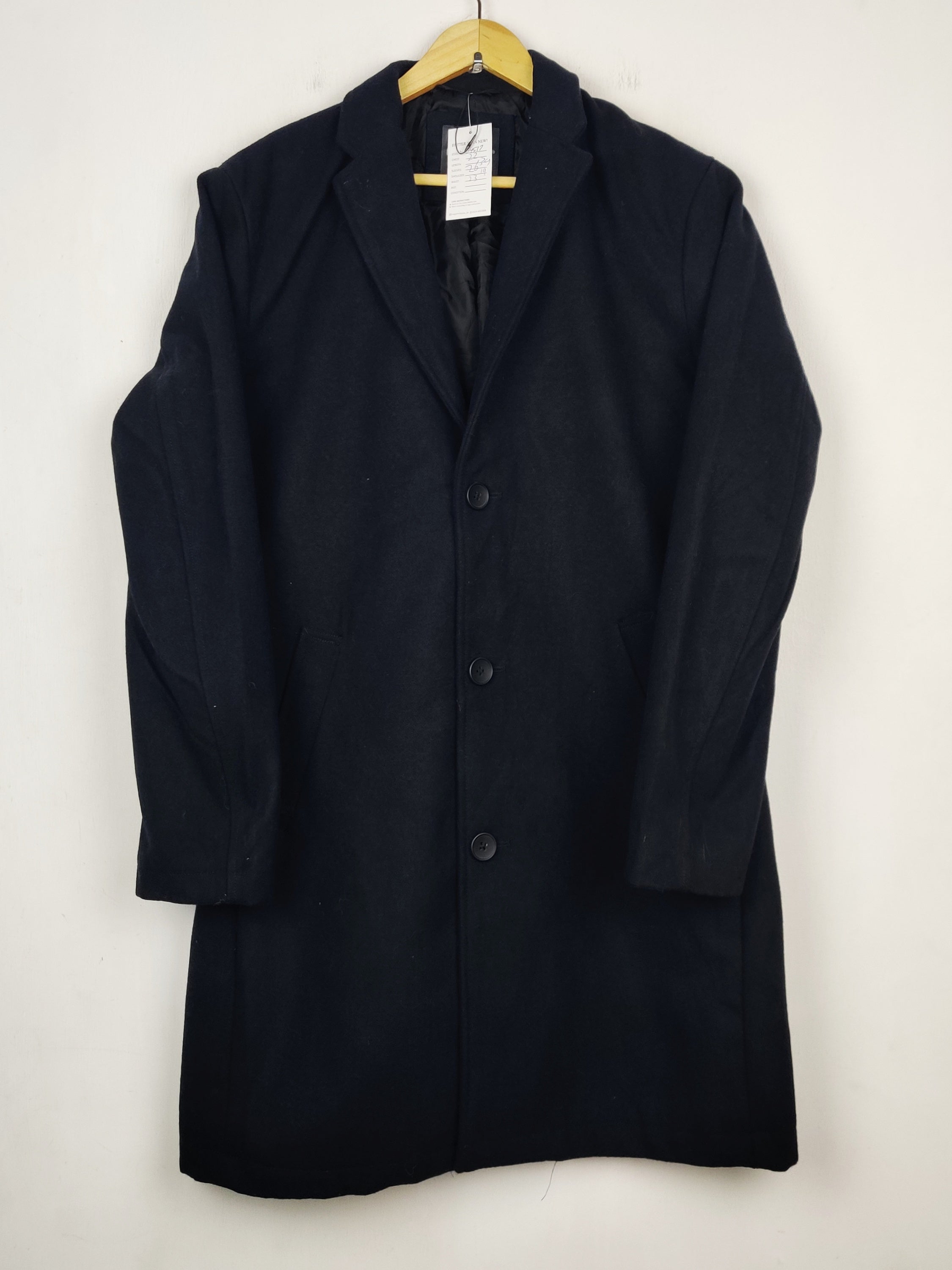 Buy online pre-used pre-loved 100% authentic & Original branded Primark (WC-4517) available in Pakistan. Top international brands avilable.