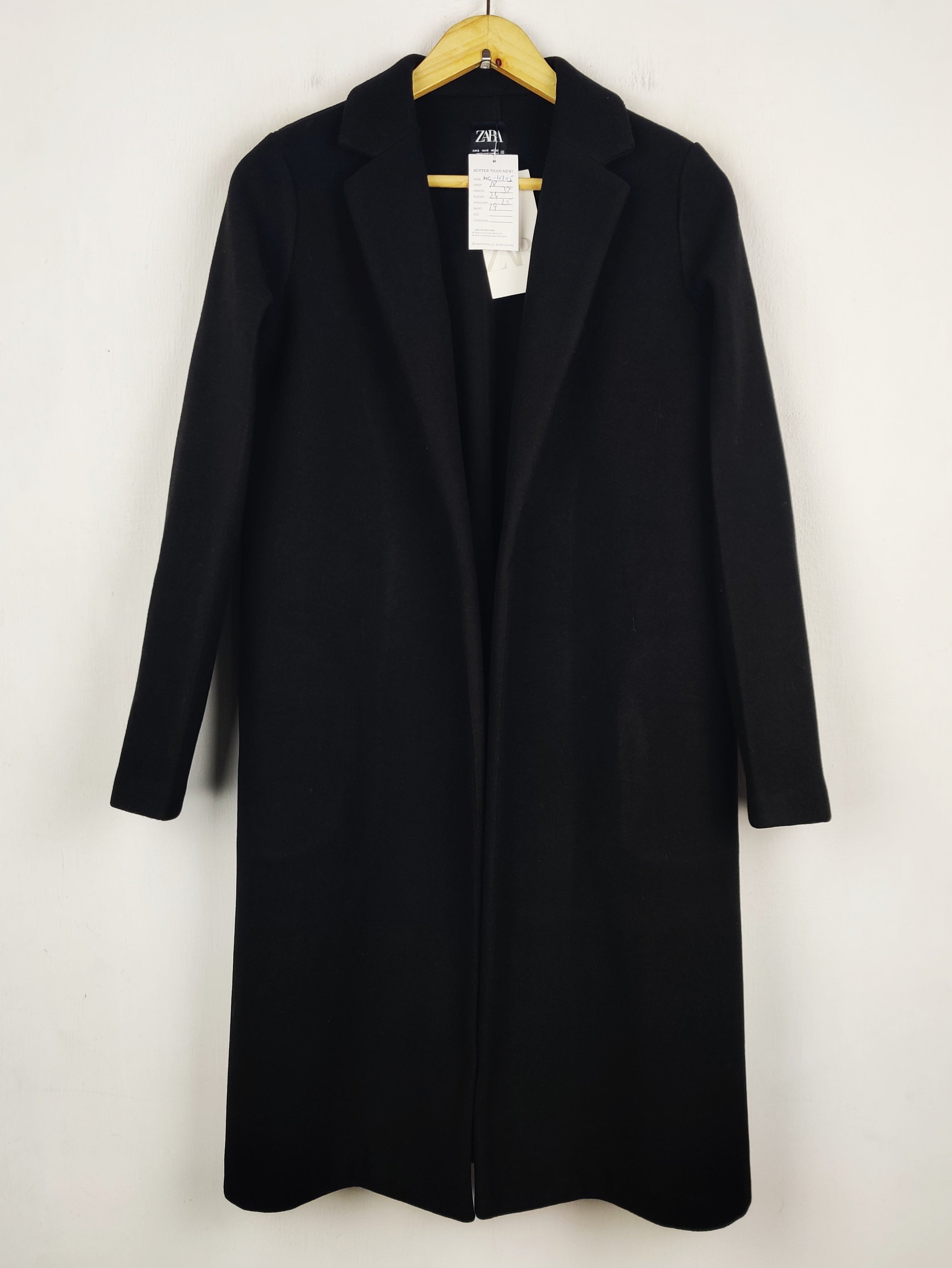 Buy online pre-used pre-loved 100% authentic & Original branded Zara (WC-4705) available in Pakistan. Top international brands avilable.