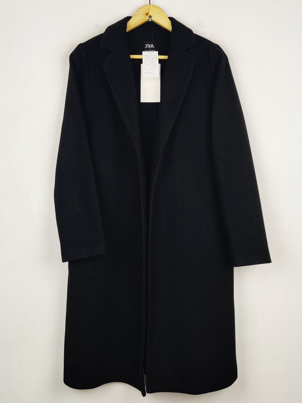 Buy online pre-used pre-loved 100% authentic & Original branded Zara (WC-4706) available in Pakistan. Top international brands avilable.