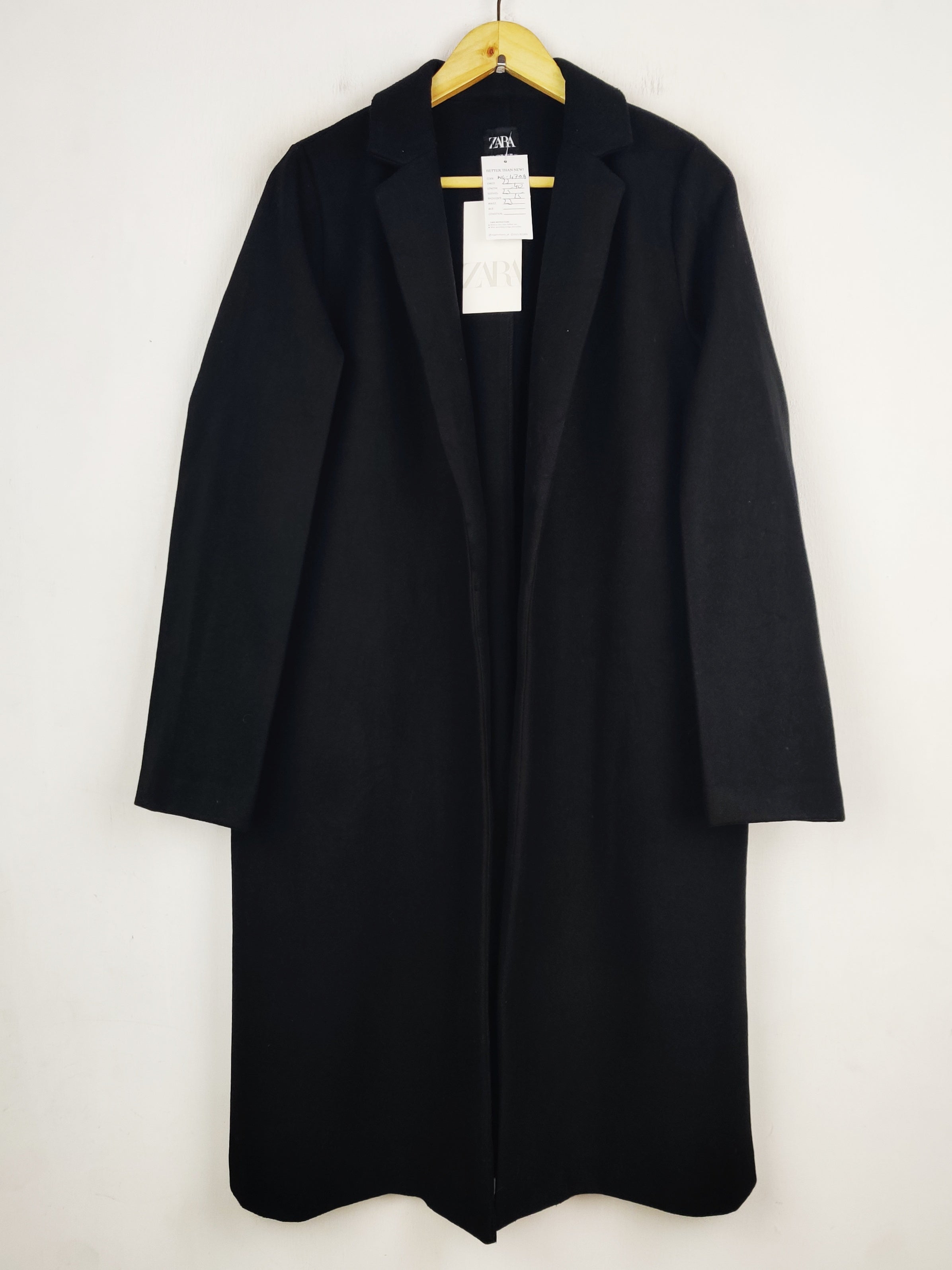 Buy online pre-used pre-loved 100% authentic & Original branded Zara (WC-4708) available in Pakistan. Top international brands avilable.