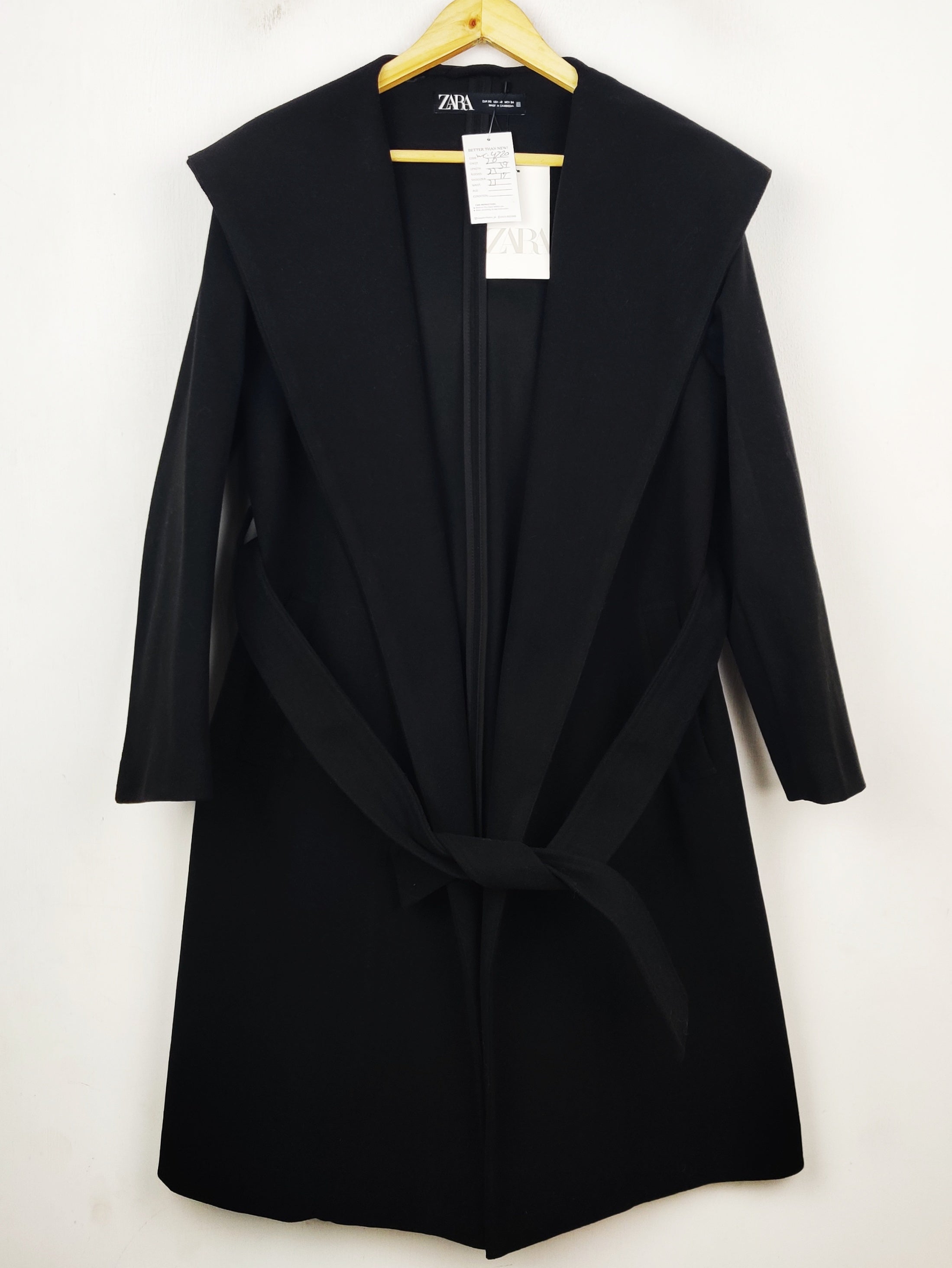 Buy online pre-used pre-loved 100% authentic & Original branded Zara (WC-4720) available in Pakistan. Top international brands avilable.