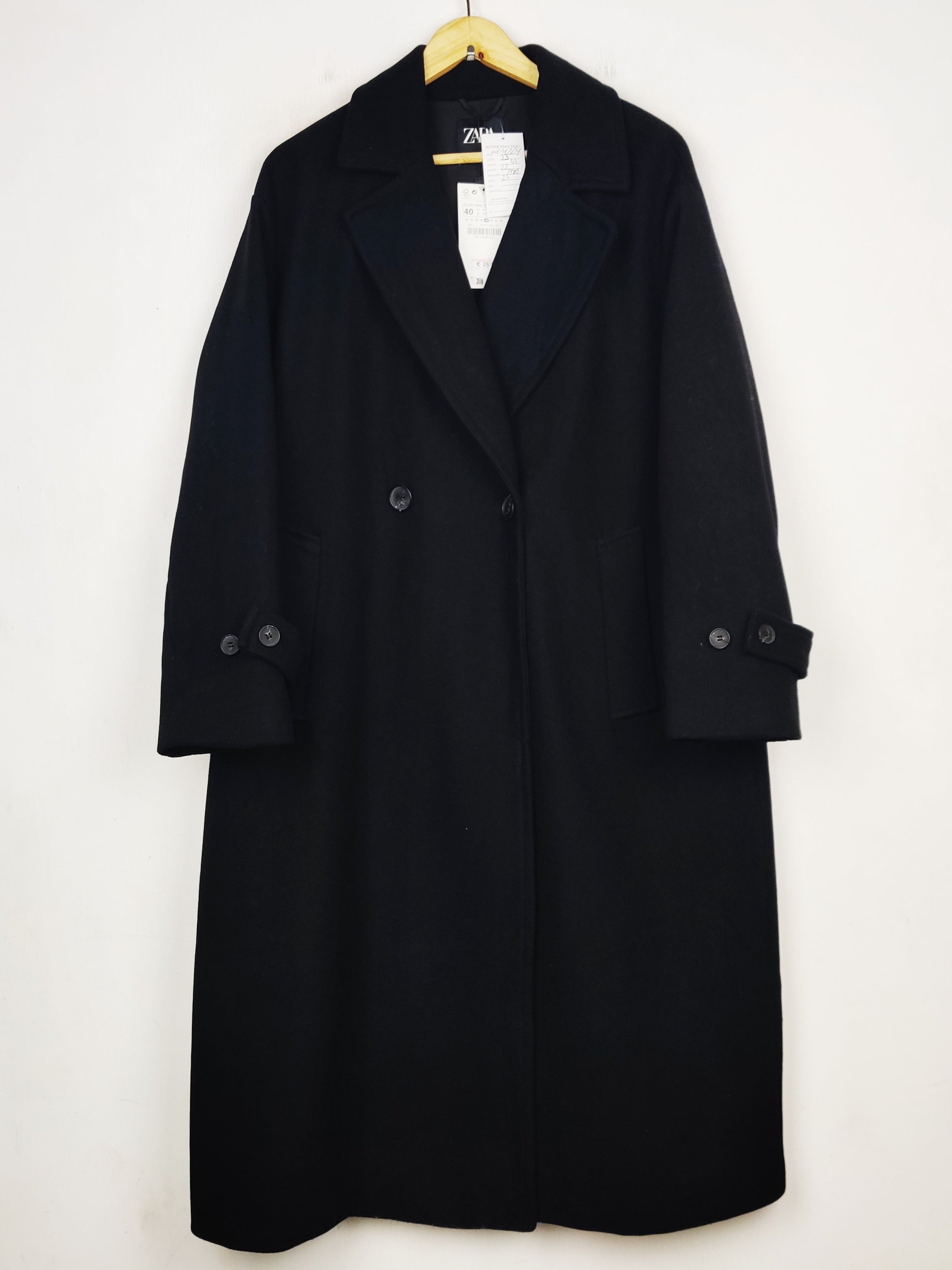 Buy online pre-used pre-loved 100% authentic & Original branded Zara (WC-4724) available in Pakistan. Top international brands avilable.