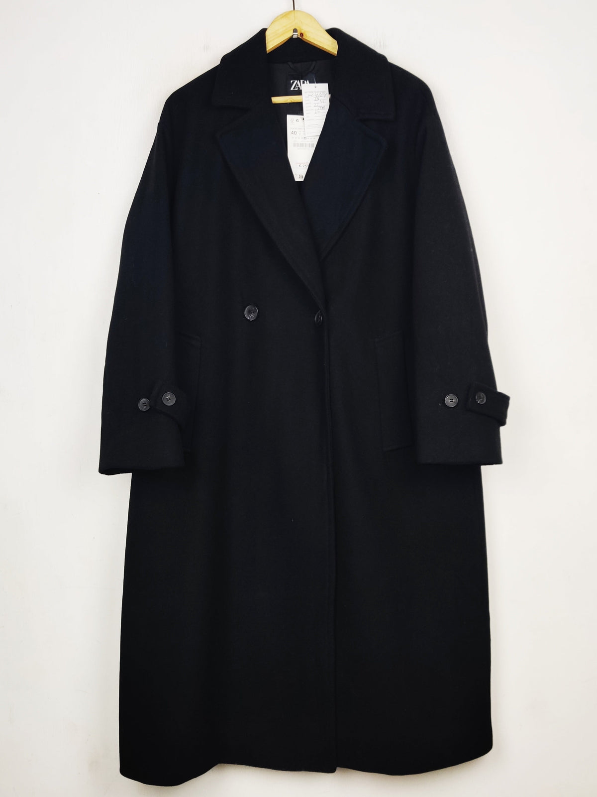 Buy online pre-used pre-loved 100% authentic & Original branded Zara (WC-4724) available in Pakistan. Top international brands avilable.