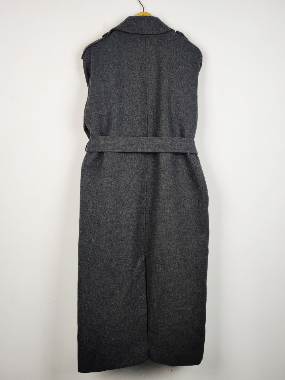 River Island (WC-4905)