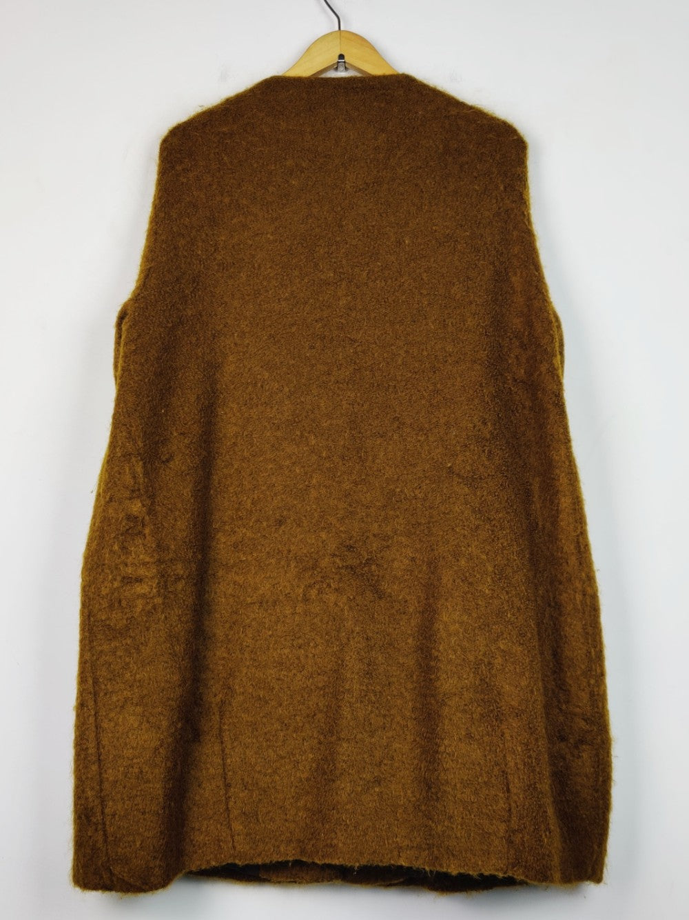 Zara (WC-5006)