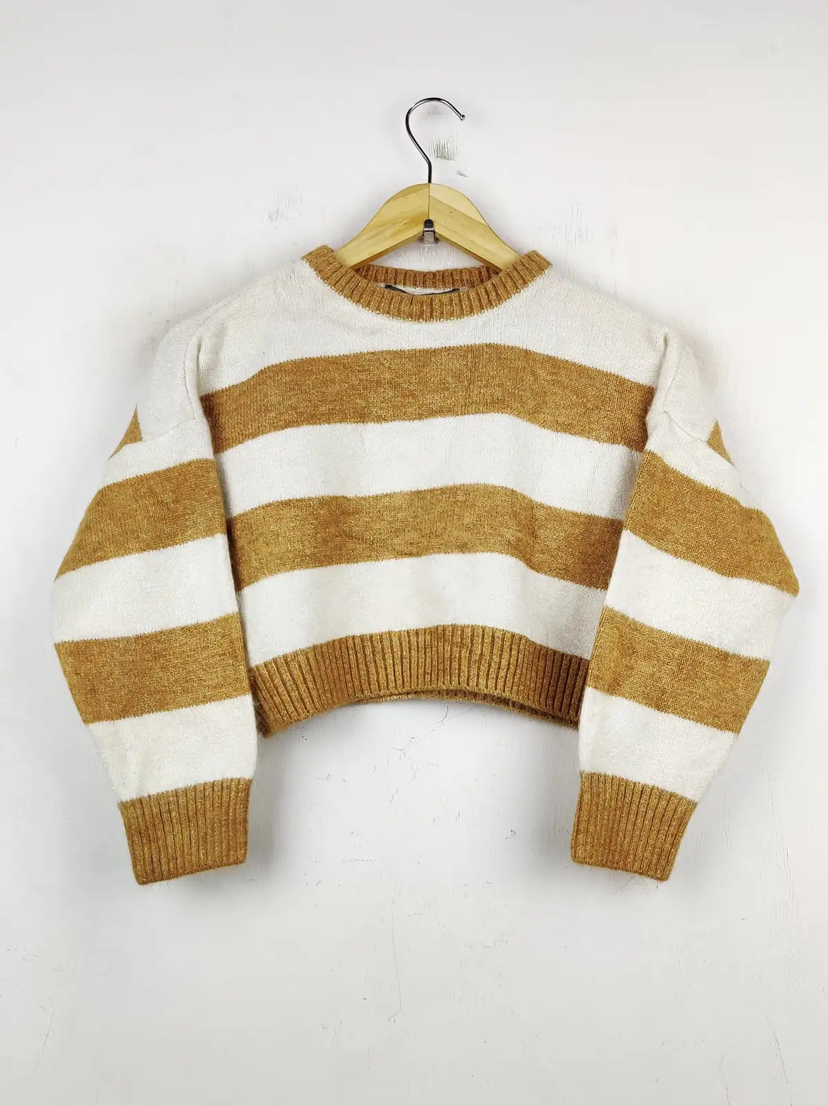 Buy online pre-used pre-loved 100% authentic & Original branded Primark (WCT-1067) available in Pakistan. Top international brands avilable.