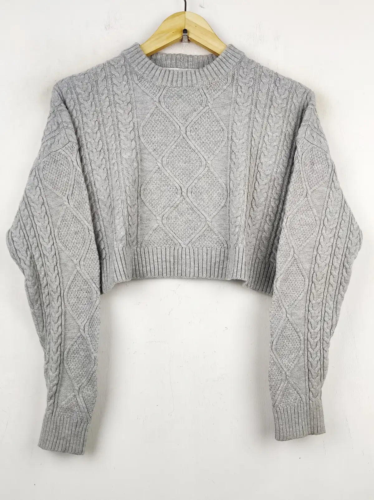 Buy online pre-used pre-loved 100% authentic & Original branded Bershka (WCT-1087) available in Pakistan. Top international brands avilable.
