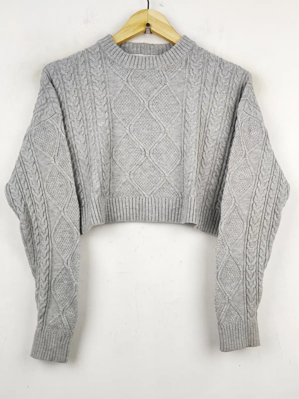 Buy online pre-used pre-loved 100% authentic & Original branded Bershka (WCT-1087) available in Pakistan. Top international brands avilable.