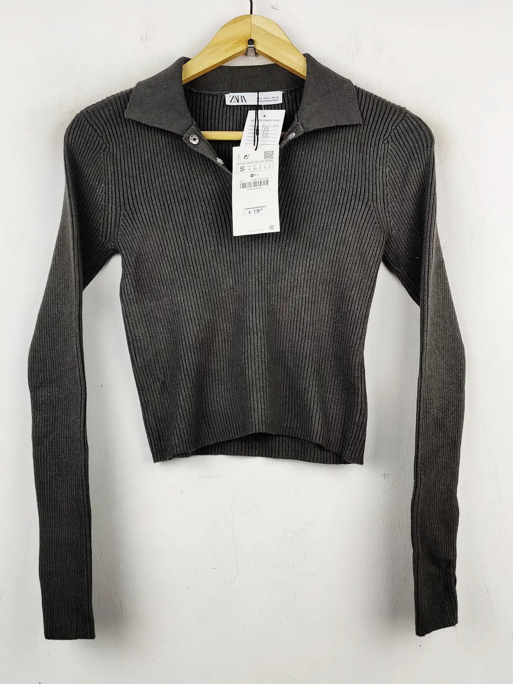 Buy online pre-used pre-loved 100% authentic & Original branded Zara (WCT-1091) available in Pakistan. Top international brands avilable.