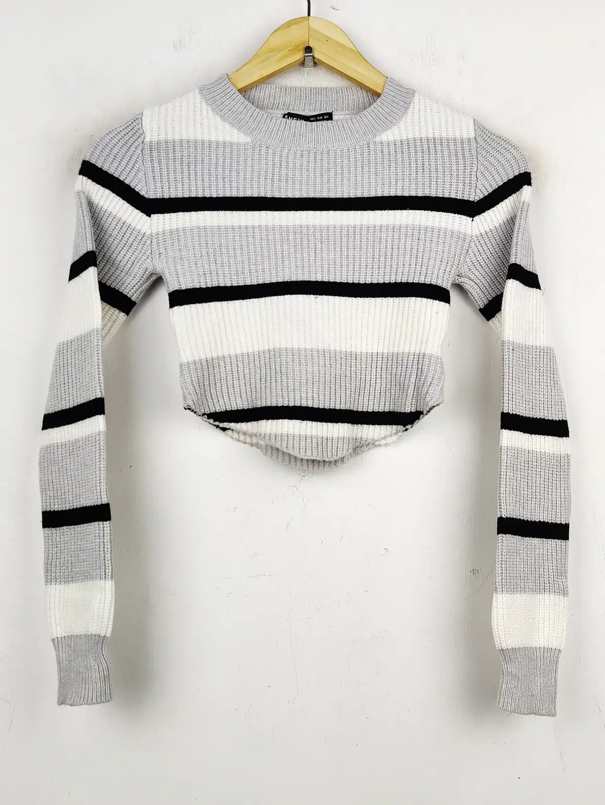 Buy online pre-used pre-loved 100% authentic & Original branded Shein (WCT-1095) available in Pakistan. Top international brands avilable.