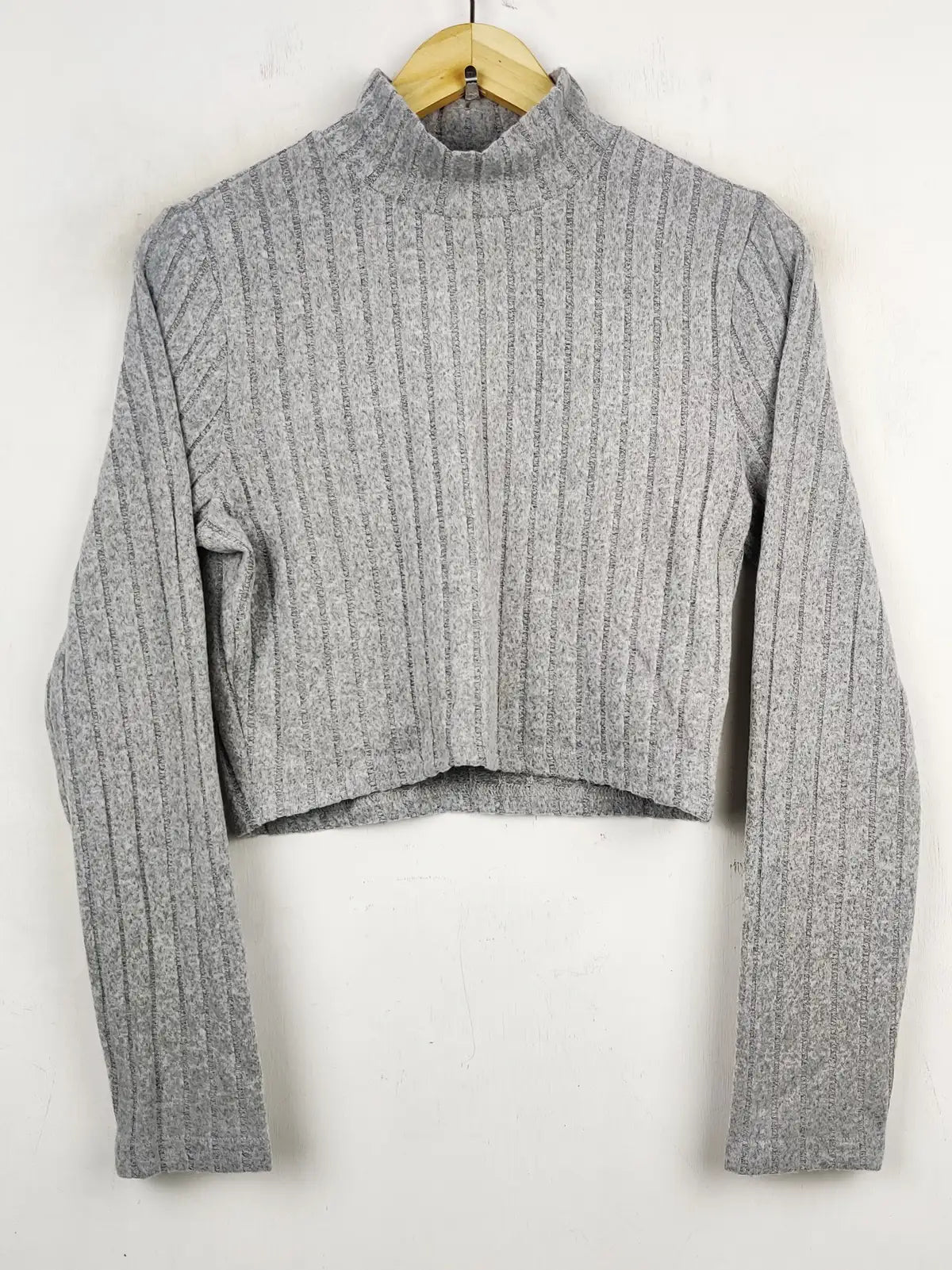Buy online pre-used pre-loved 100% authentic & Original branded Unknown Brand (WCT-1124) available in Pakistan. Top international brands avilable.