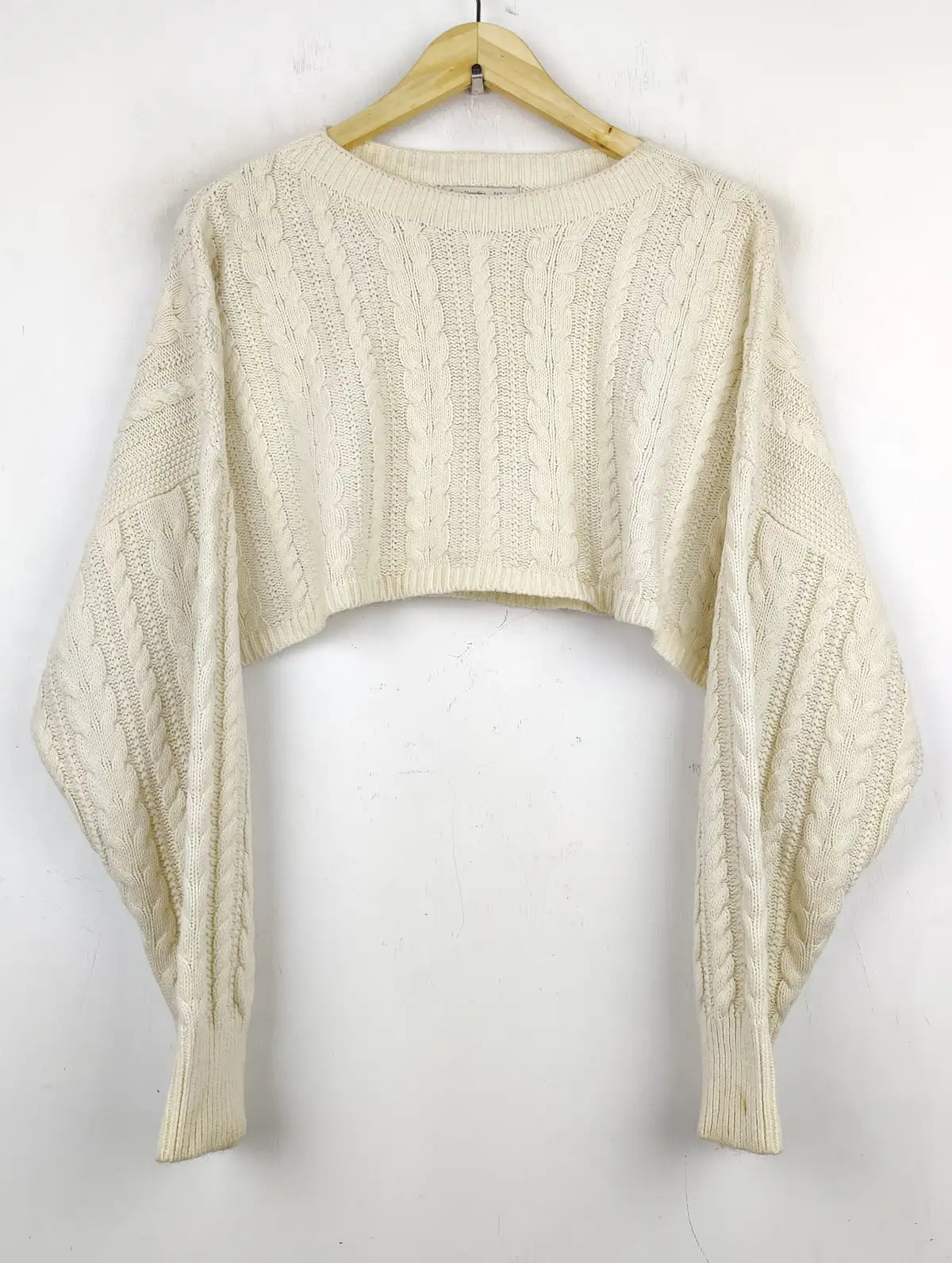 Buy online pre-used pre-loved 100% authentic & Original branded Stradivarius (WCT-1150) available in Pakistan. Top international brands avilable.