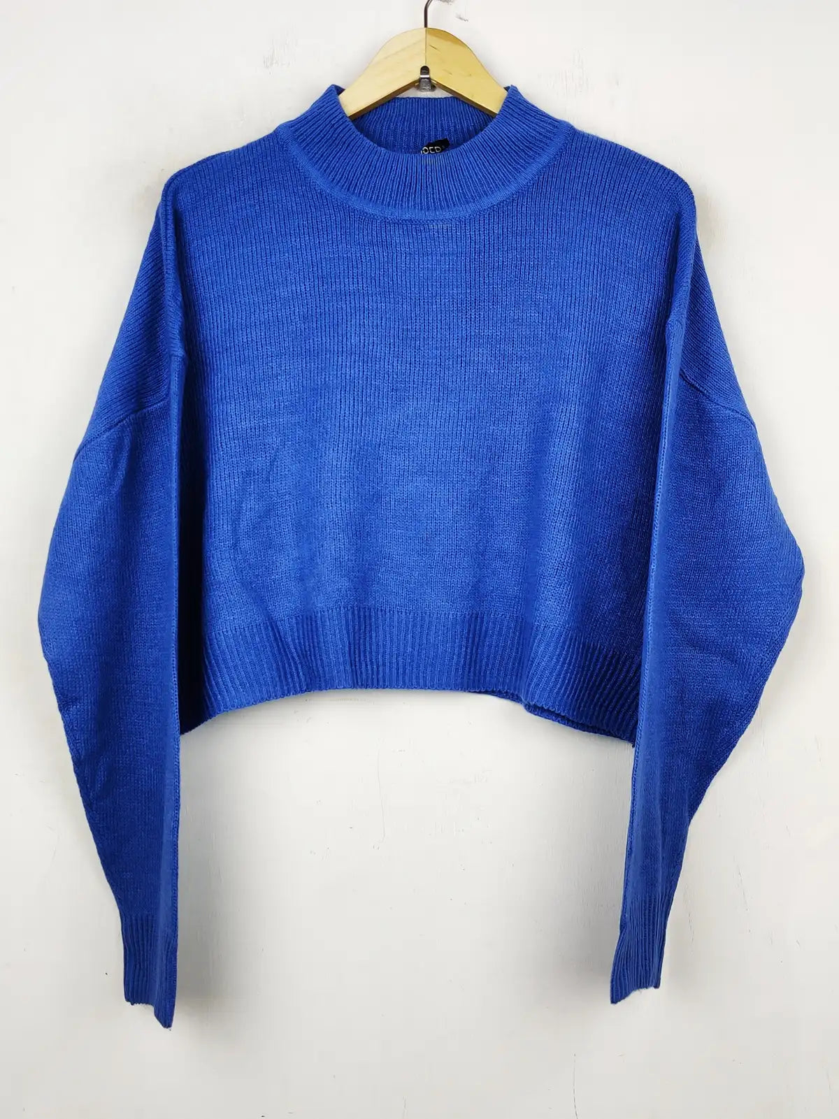 Buy online pre-used pre-loved 100% authentic & Original branded H&M (WCT-1184) available in Pakistan. Top international brands avilable.