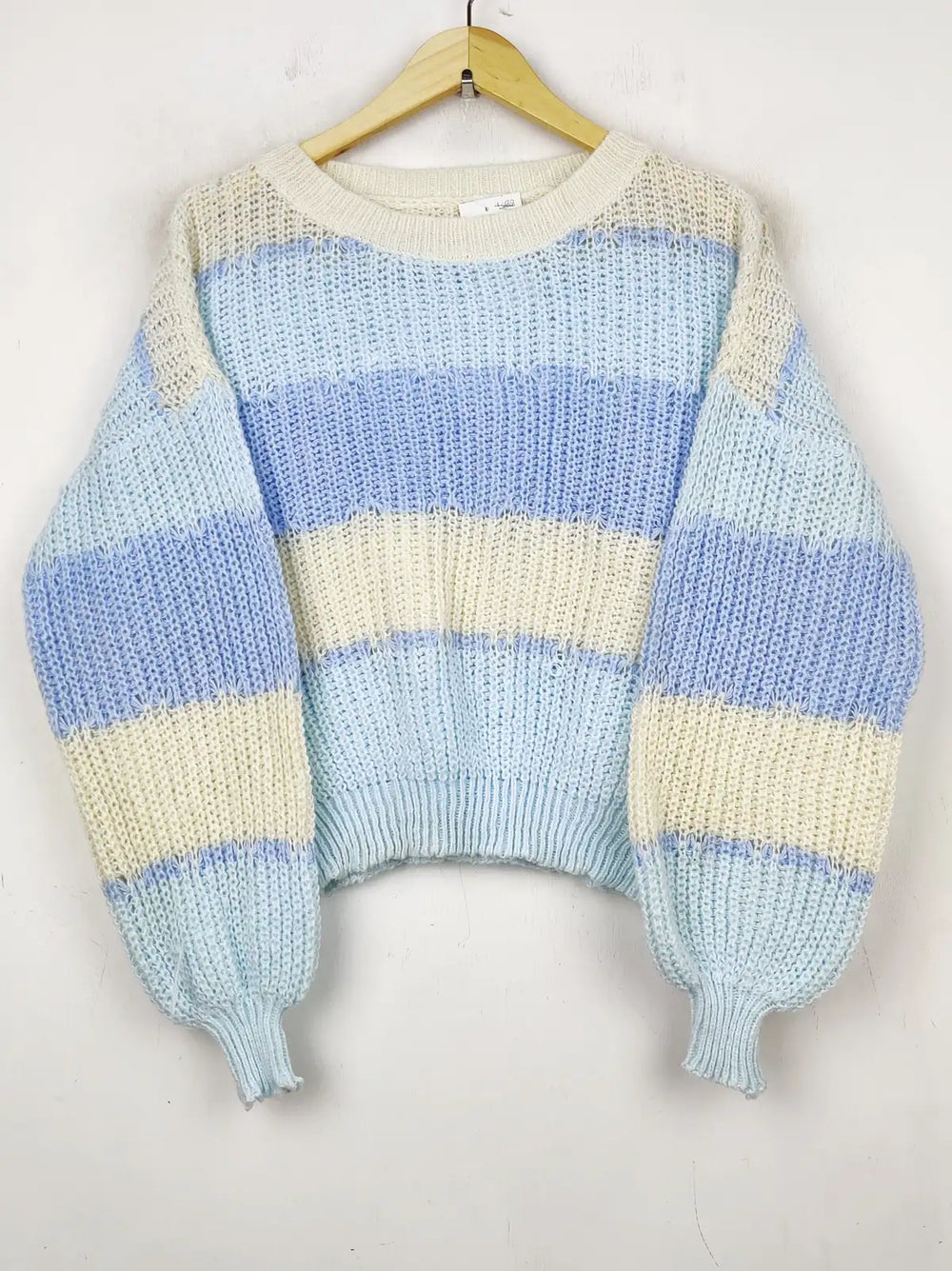 Buy online pre-used pre-loved 100% authentic & Original branded Shein (WCT-1188) available in Pakistan. Top international brands avilable.