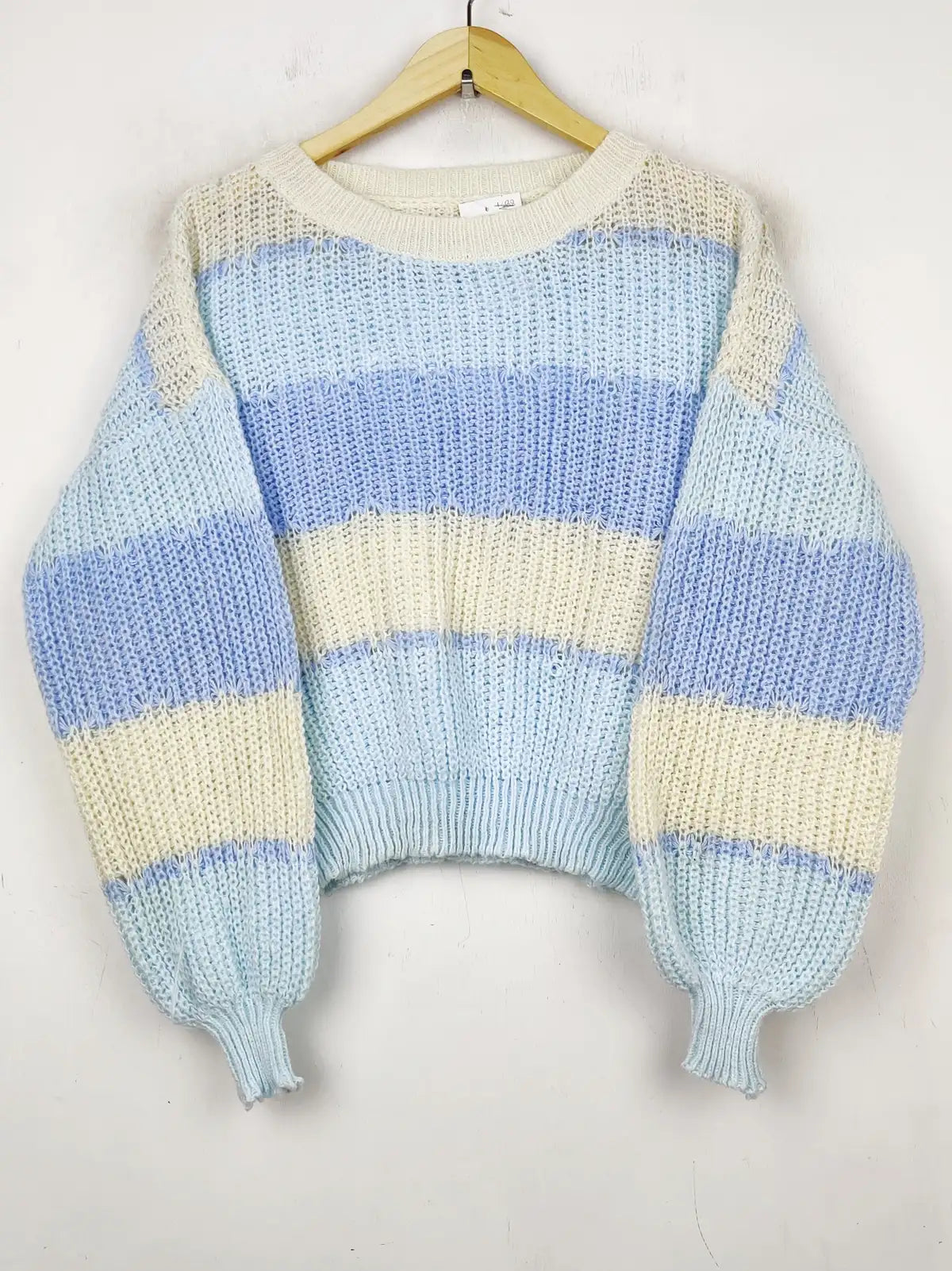 Buy online pre-used pre-loved 100% authentic & Original branded Shein (WCT-1188) available in Pakistan. Top international brands avilable.