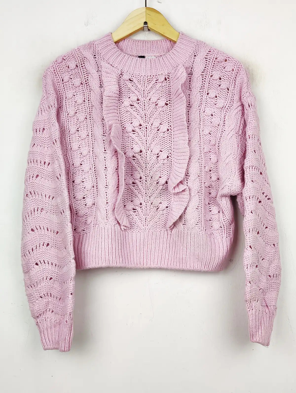 Buy online pre-used pre-loved 100% authentic & Original branded H&M (WCT-1190) available in Pakistan. Top international brands avilable.