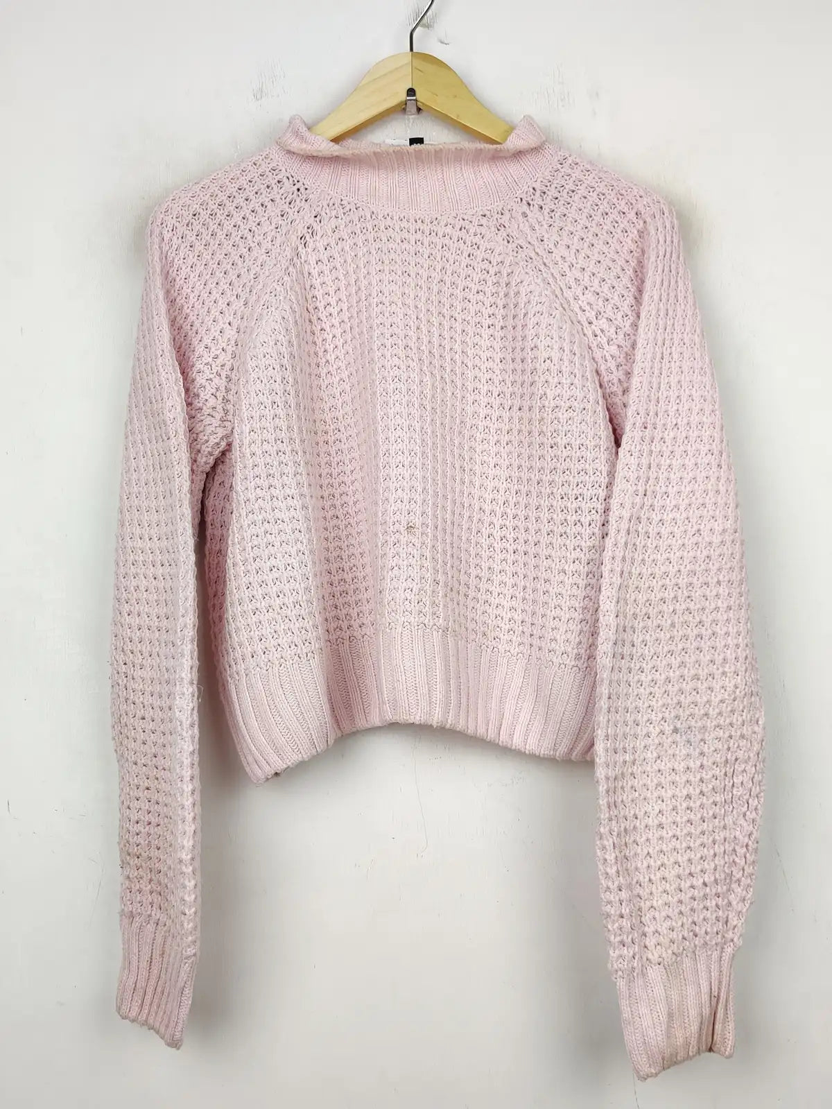 Buy online pre-used pre-loved 100% authentic & Original branded H&M (WCT-1211) available in Pakistan. Top international brands avilable.