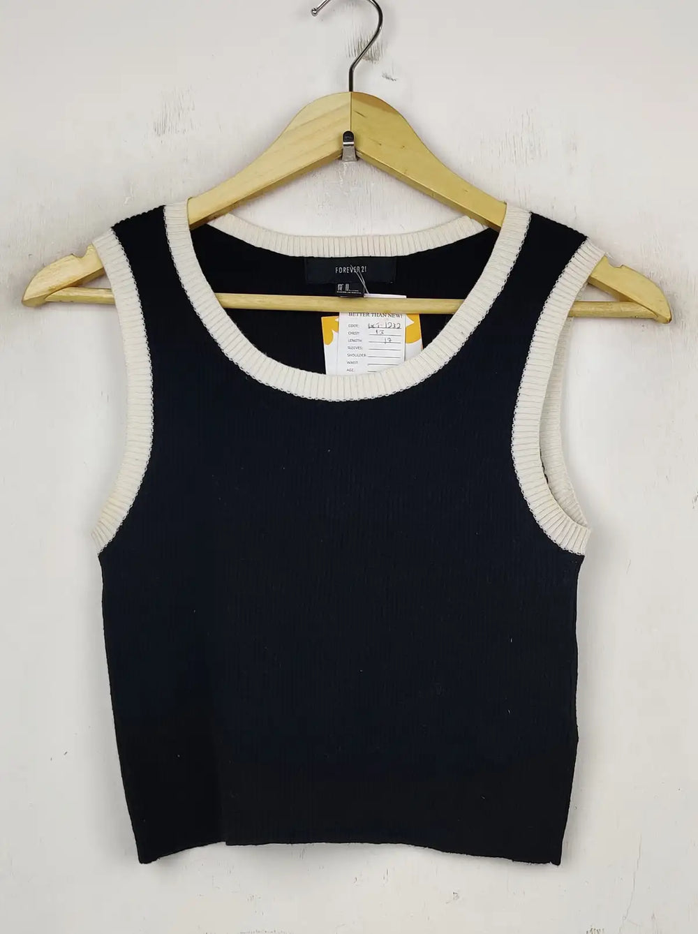 Buy online pre-used pre-loved 100% authentic & Original branded Forever 21 (WCT-1232) available in Pakistan. Top international brands avilable.