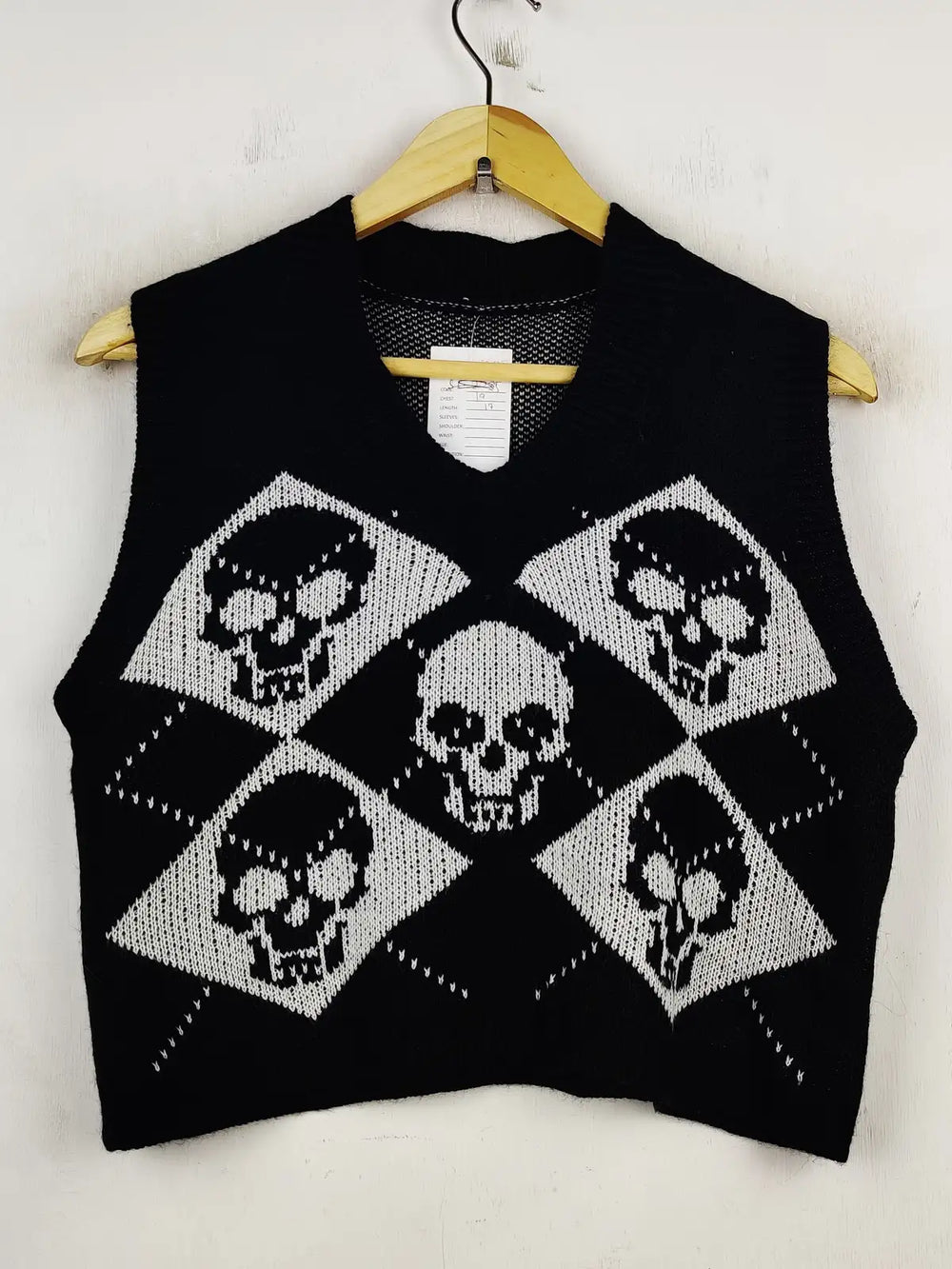 Buy online pre-used pre-loved 100% authentic & Original branded Shein (WCT-1275) available in Pakistan. Top international brands avilable.