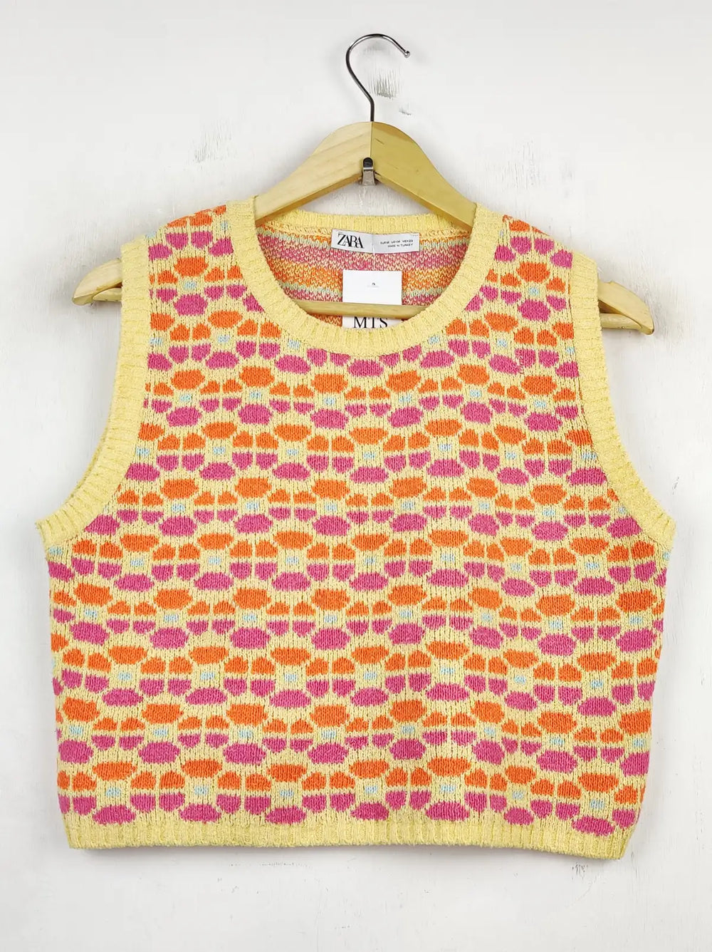 Buy online pre-used pre-loved 100% authentic & Original branded Zara (WCT-1293) available in Pakistan. Top international brands avilable.