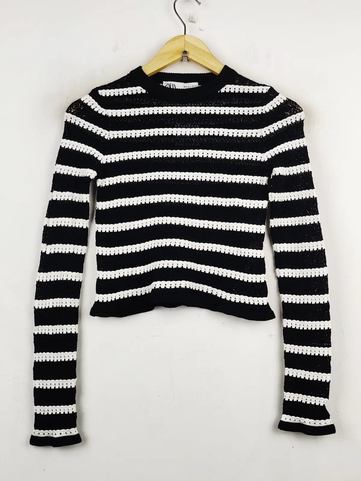 Buy online pre-used pre-loved 100% authentic & Original branded Zara (WCT-1355) available in Pakistan. Top international brands avilable.