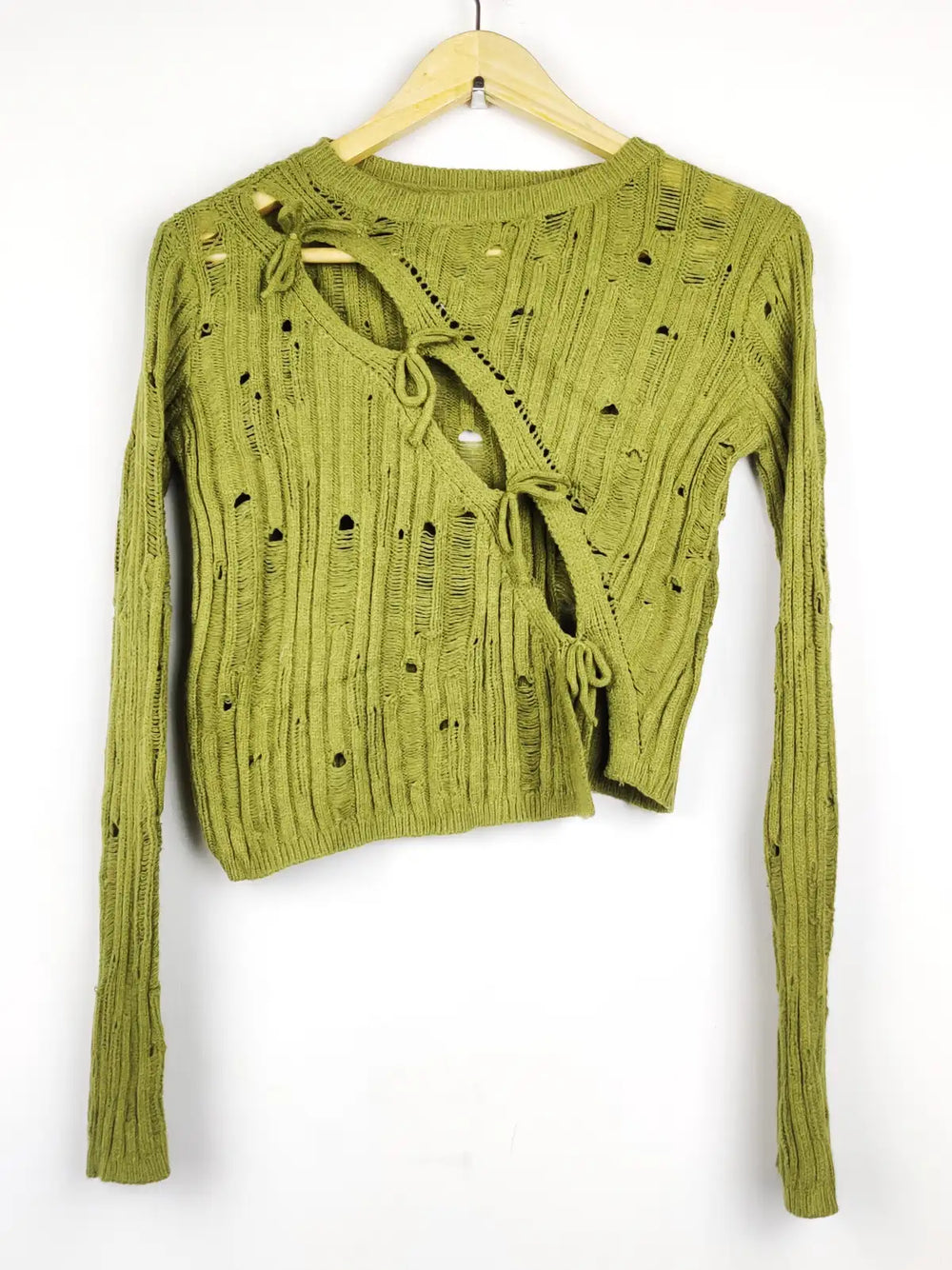 Buy online pre-used pre-loved 100% authentic & Original branded Heartbreak (WCT-1356) available in Pakistan. Top international brands avilable.