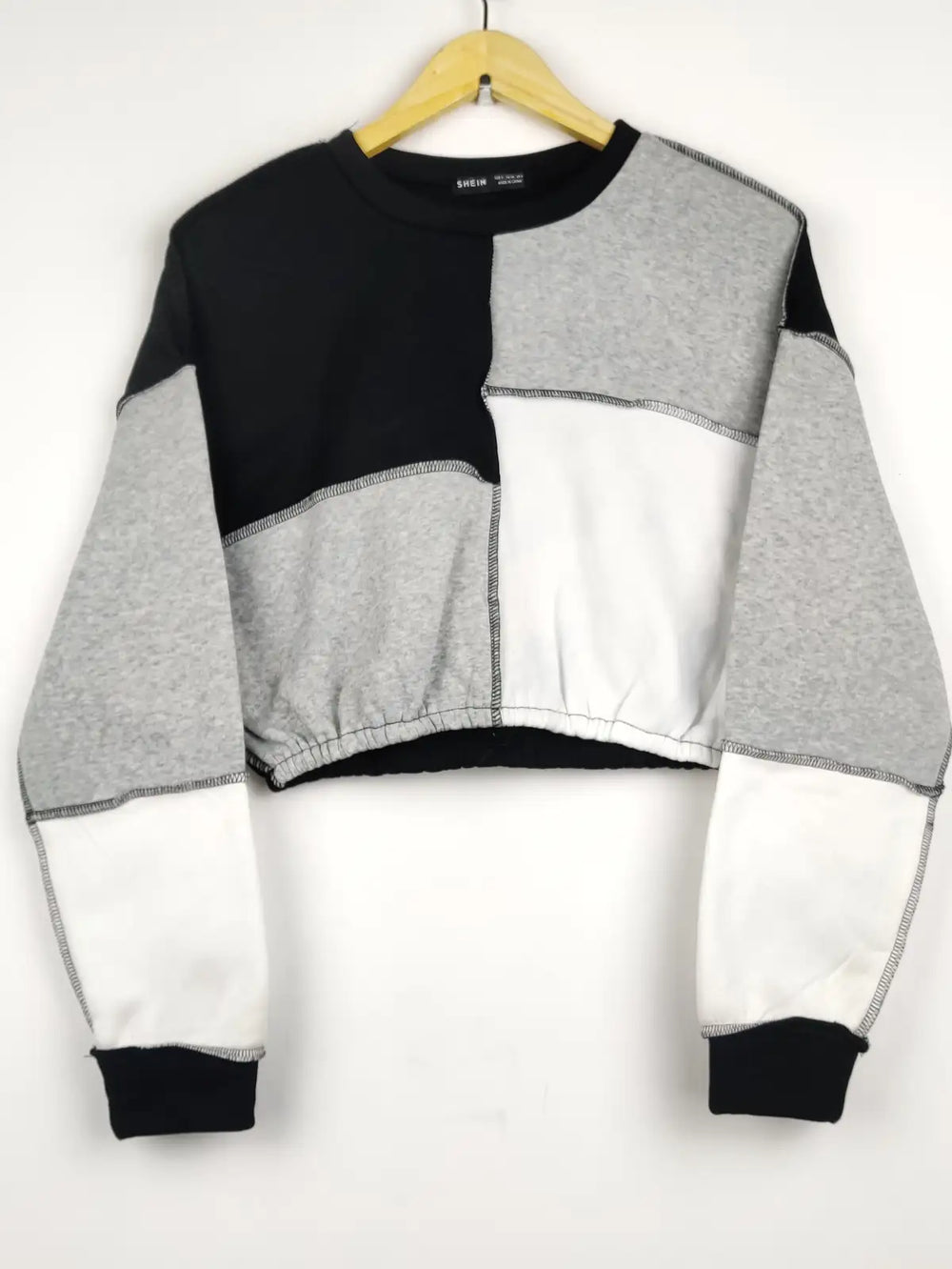 Buy online pre-used pre-loved 100% authentic & Original branded Shein (WCT-1357) available in Pakistan. Top international brands avilable.