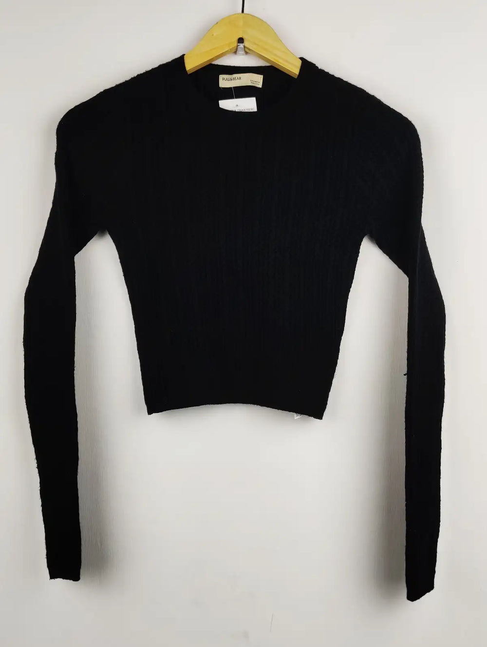 Buy online pre-used pre-loved 100% authentic & Original branded Pull & Bear (WCT-1372) available in Pakistan. Top international brands avilable.