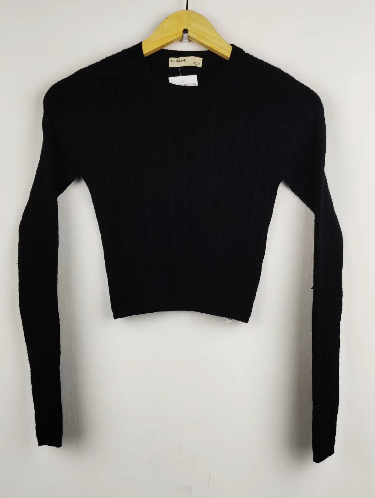 Buy online pre-used pre-loved 100% authentic & Original branded Pull & Bear (WCT-1372) available in Pakistan. Top international brands avilable.