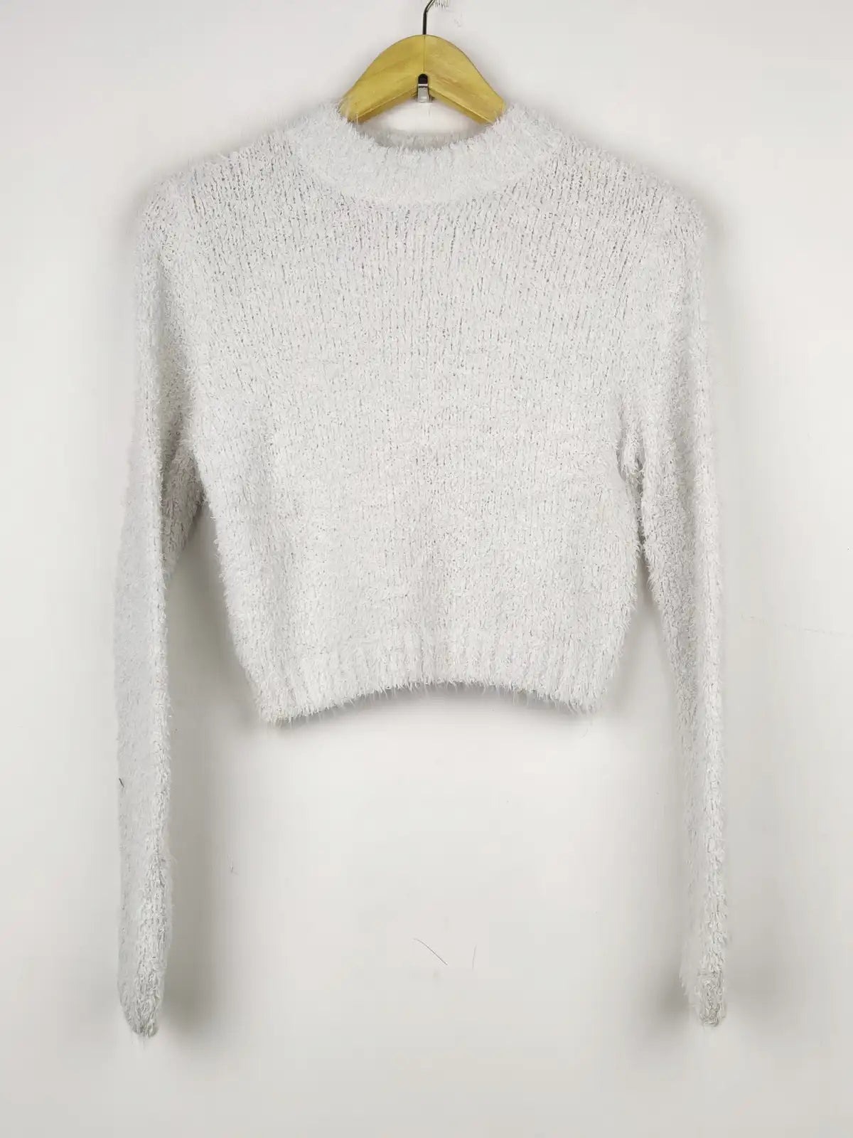 Buy online pre-used pre-loved 100% authentic & Original branded H&M (WCT-1383) available in Pakistan. Top international brands avilable.