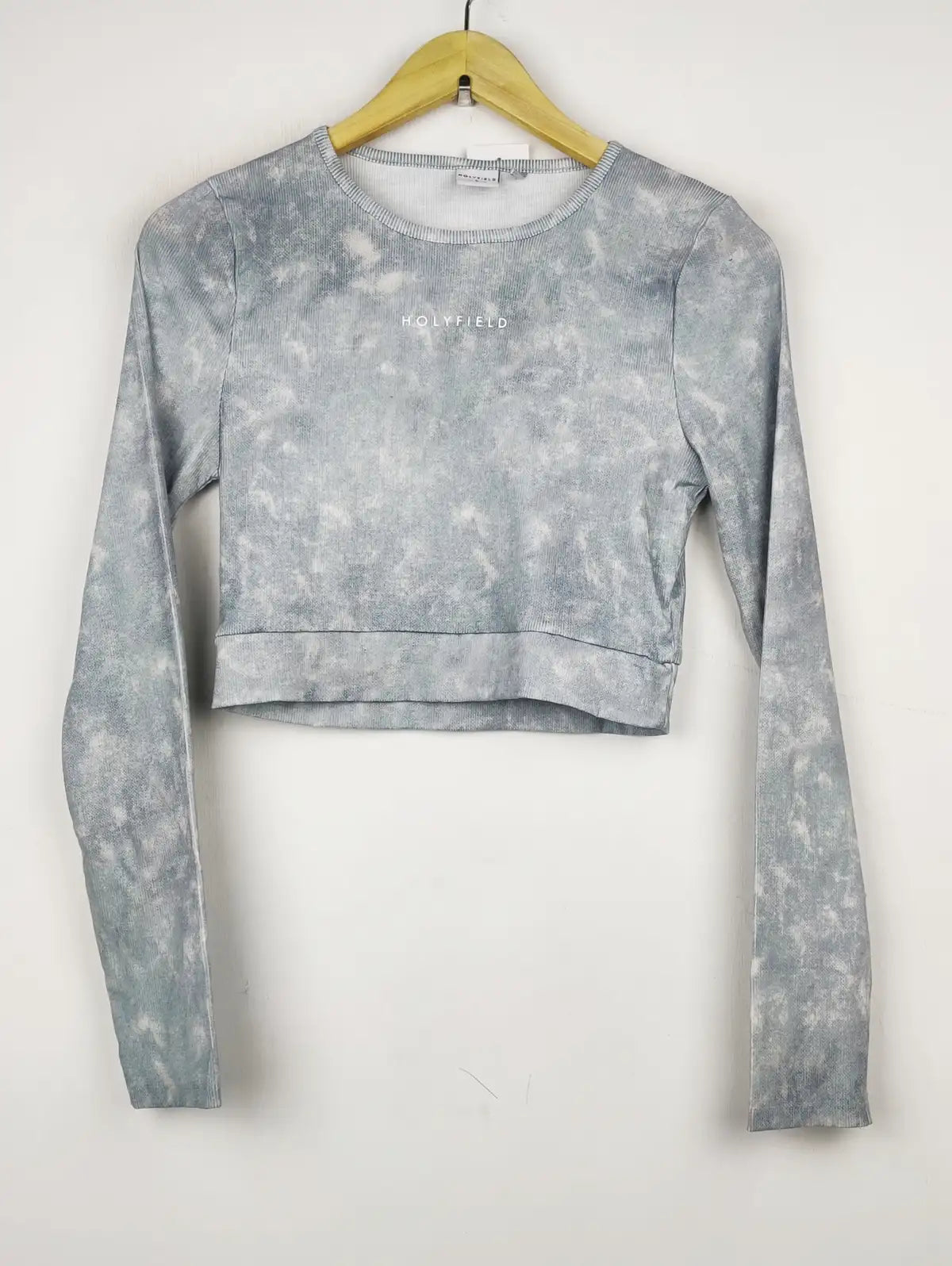 Buy online pre-used pre-loved 100% authentic & Original branded Holyfield (WCT-1397) available in Pakistan. Top international brands avilable.