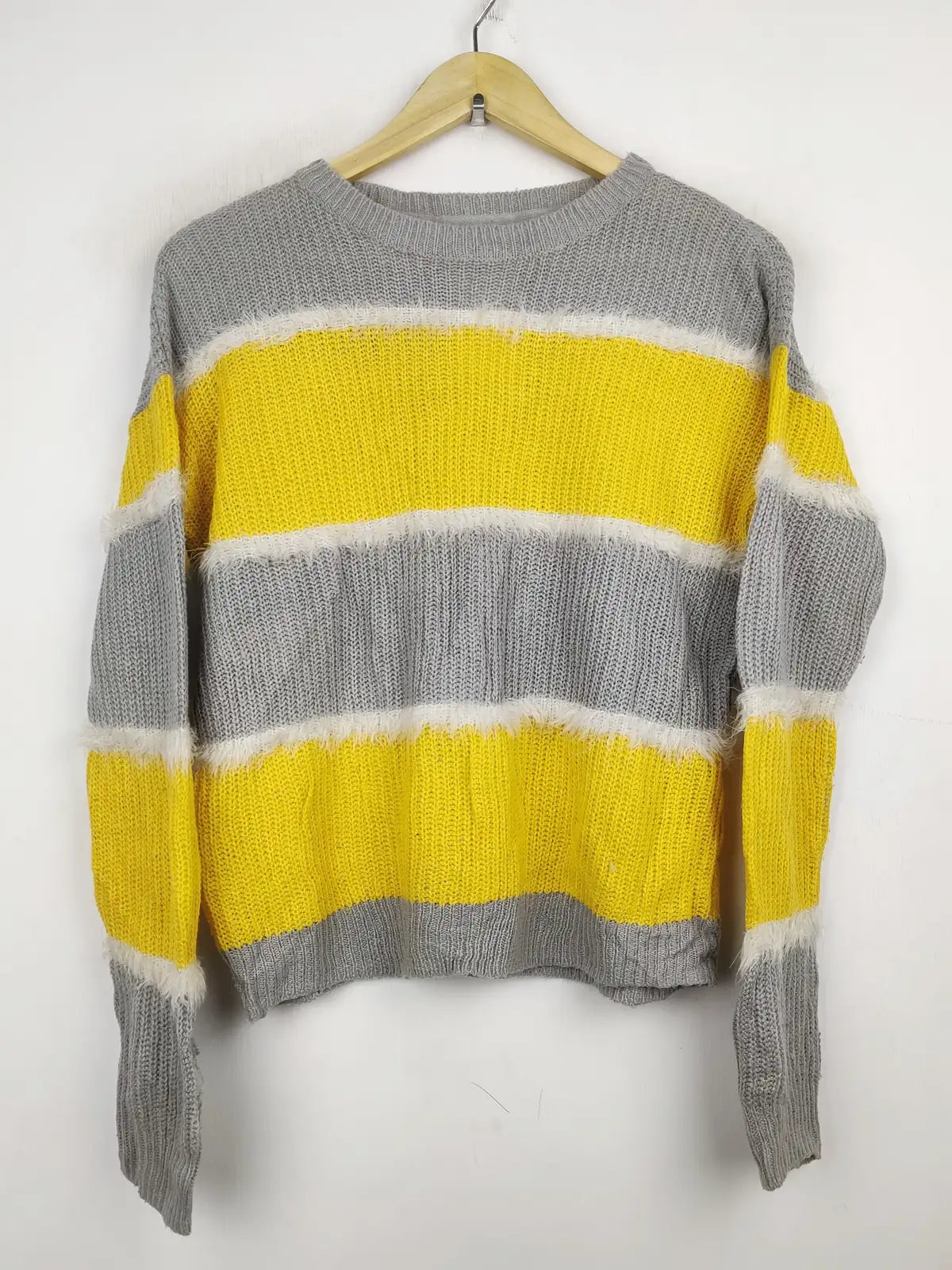 Buy online pre-used pre-loved 100% authentic & Original branded Vero Moda (WCT-1460) available in Pakistan. Top international brands avilable.