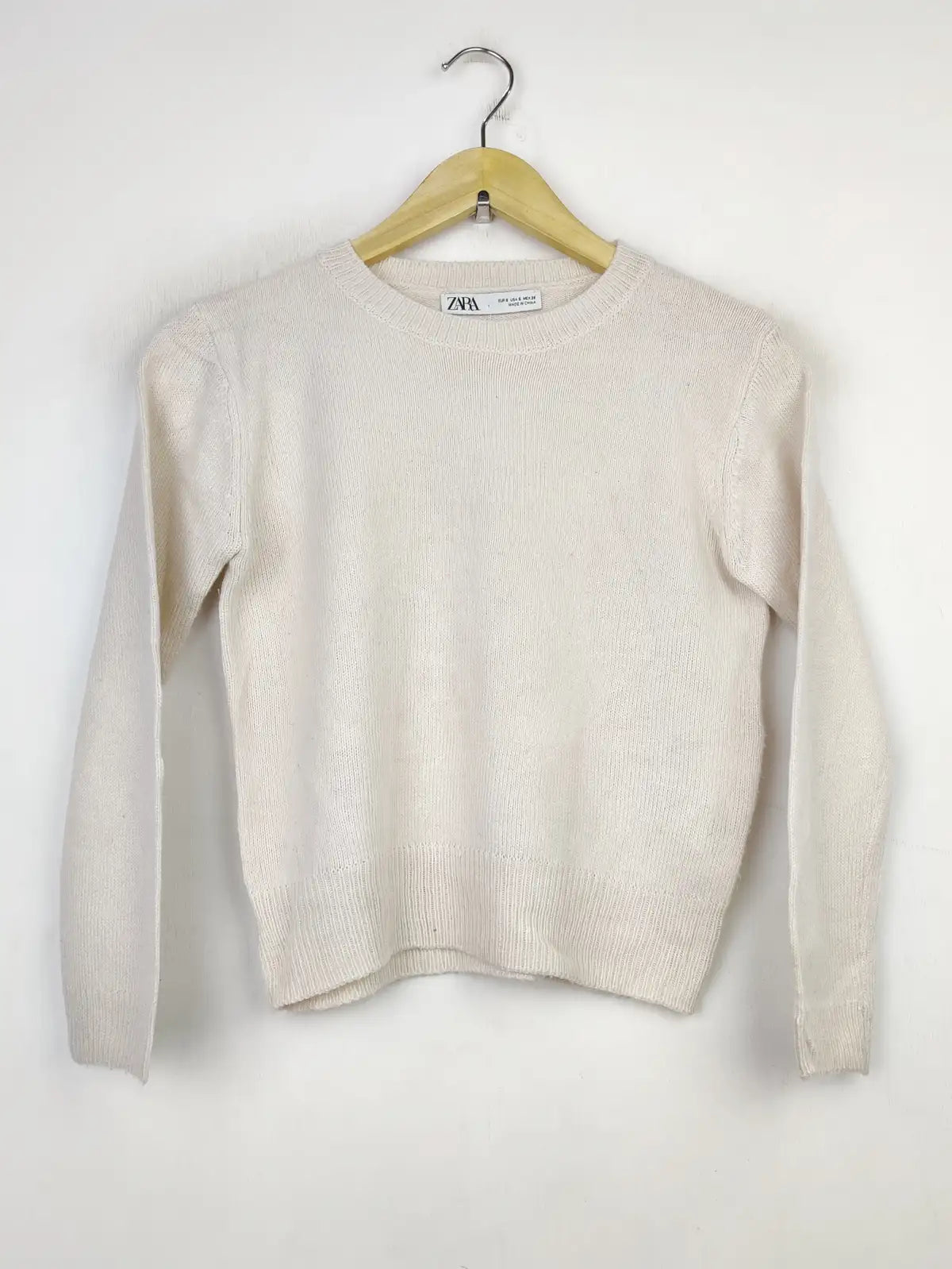 Buy online pre-used pre-loved 100% authentic & Original branded Zara (WCT-1558) available in Pakistan. Top international brands avilable.