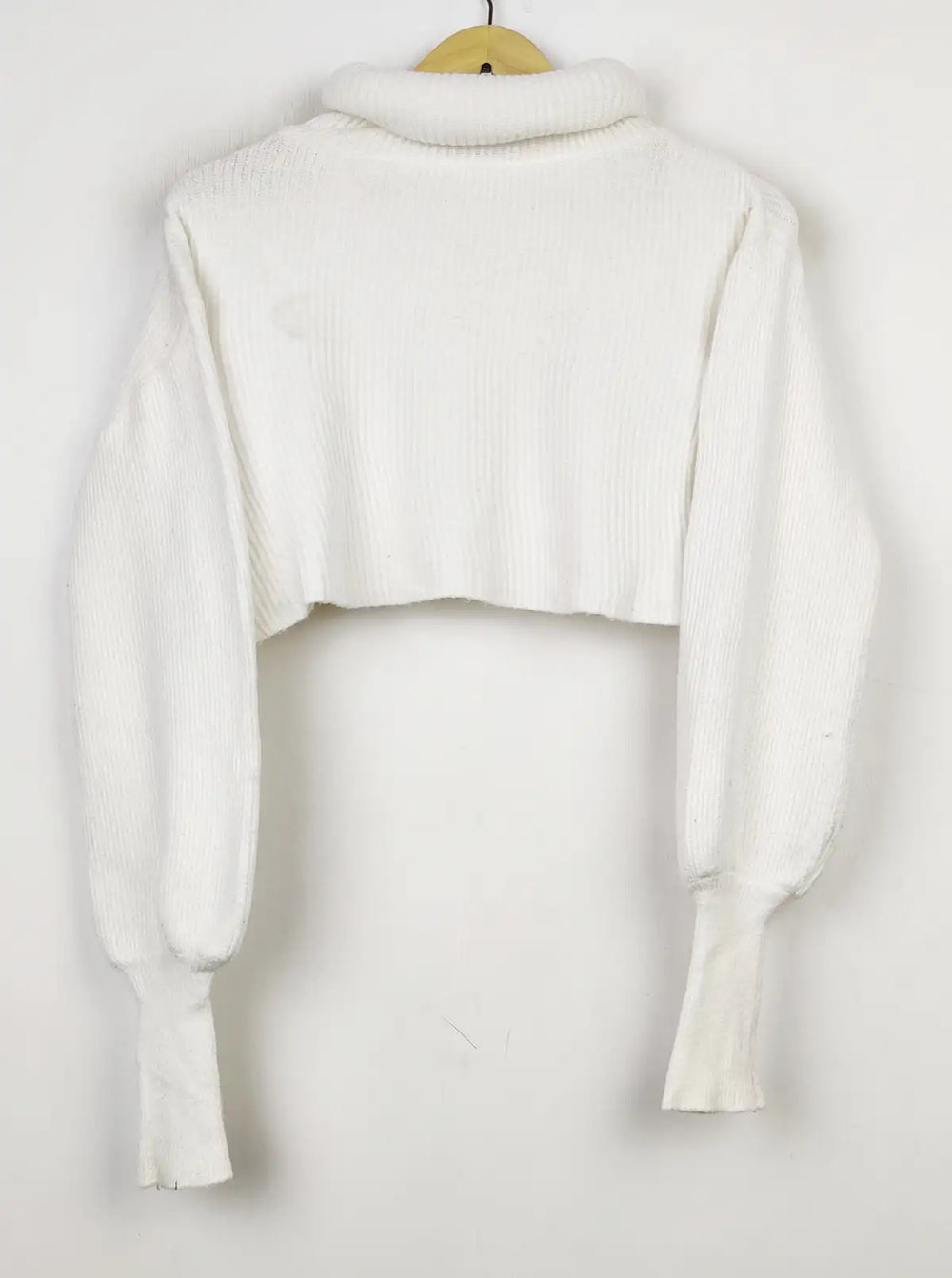Buy online pre-used pre-loved 100% authentic & Original branded Aisalella (WCT-1597) available in Pakistan. Top international brands avilable.