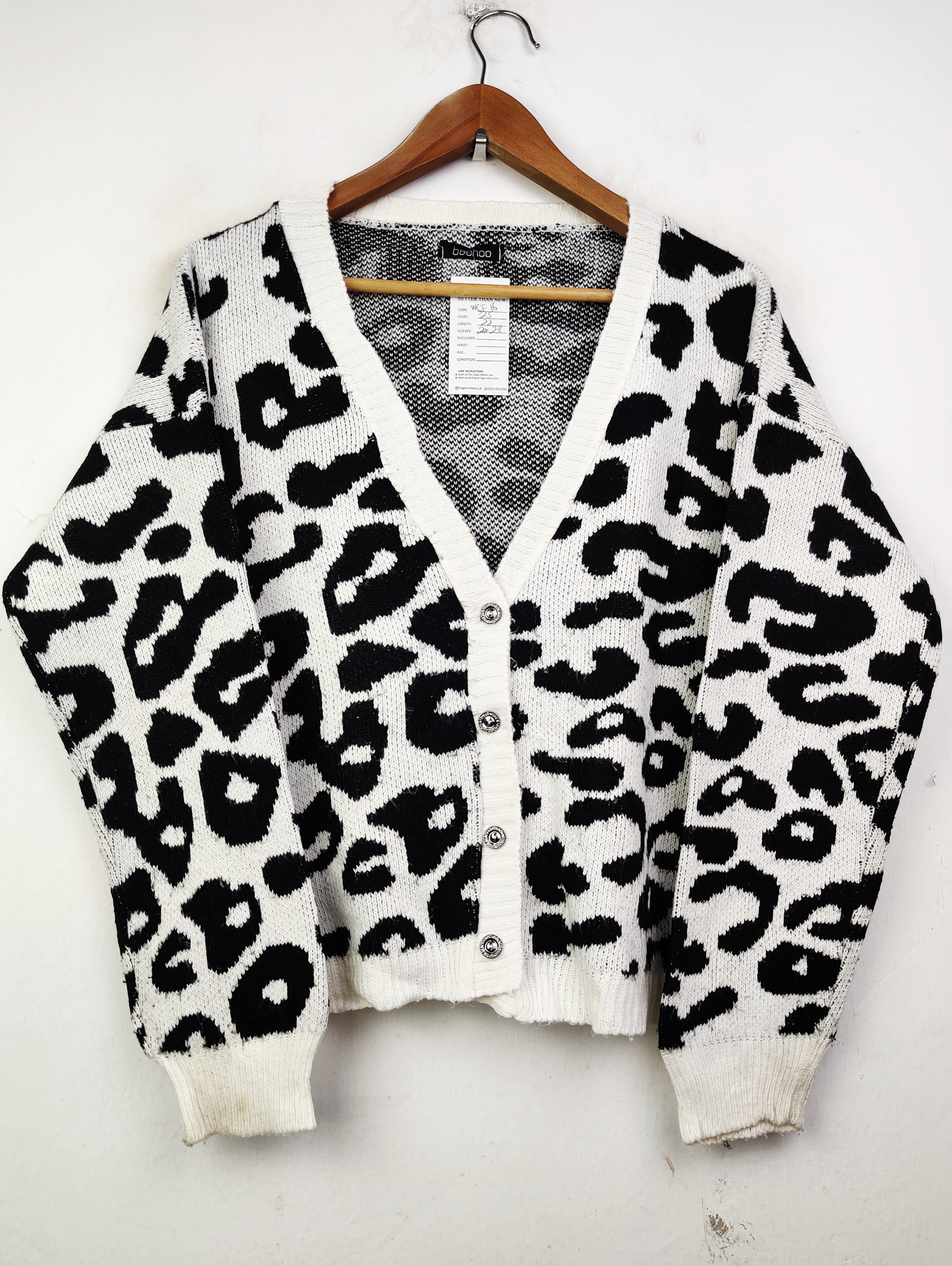 Buy online pre-used pre-loved 100% authentic & Original branded Boohoo (WCT-16) available in Pakistan. Top international brands avilable.