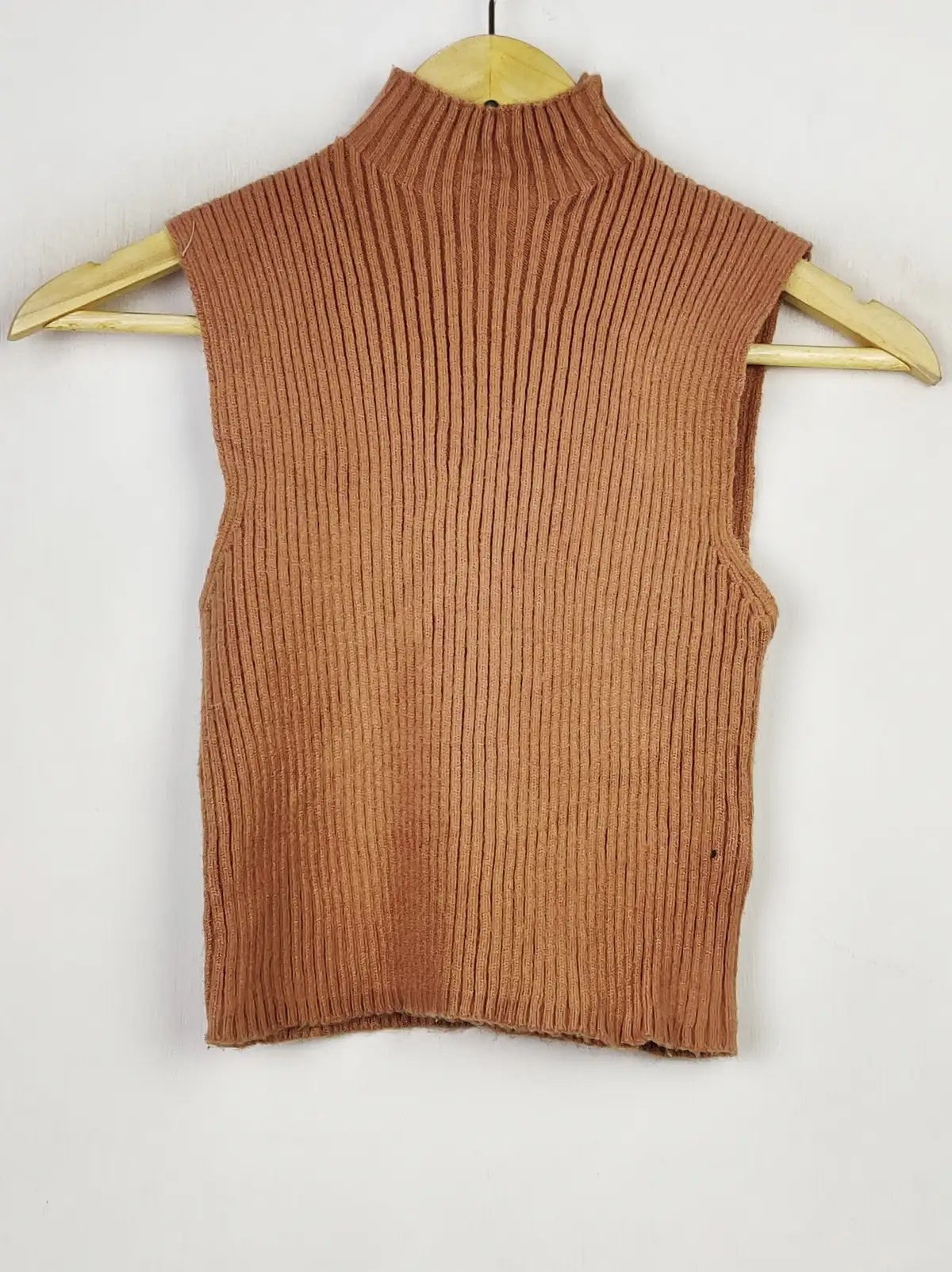 Buy online pre-used pre-loved 100% authentic & Original branded Zara (WCT-1651) available in Pakistan. Top international brands avilable.