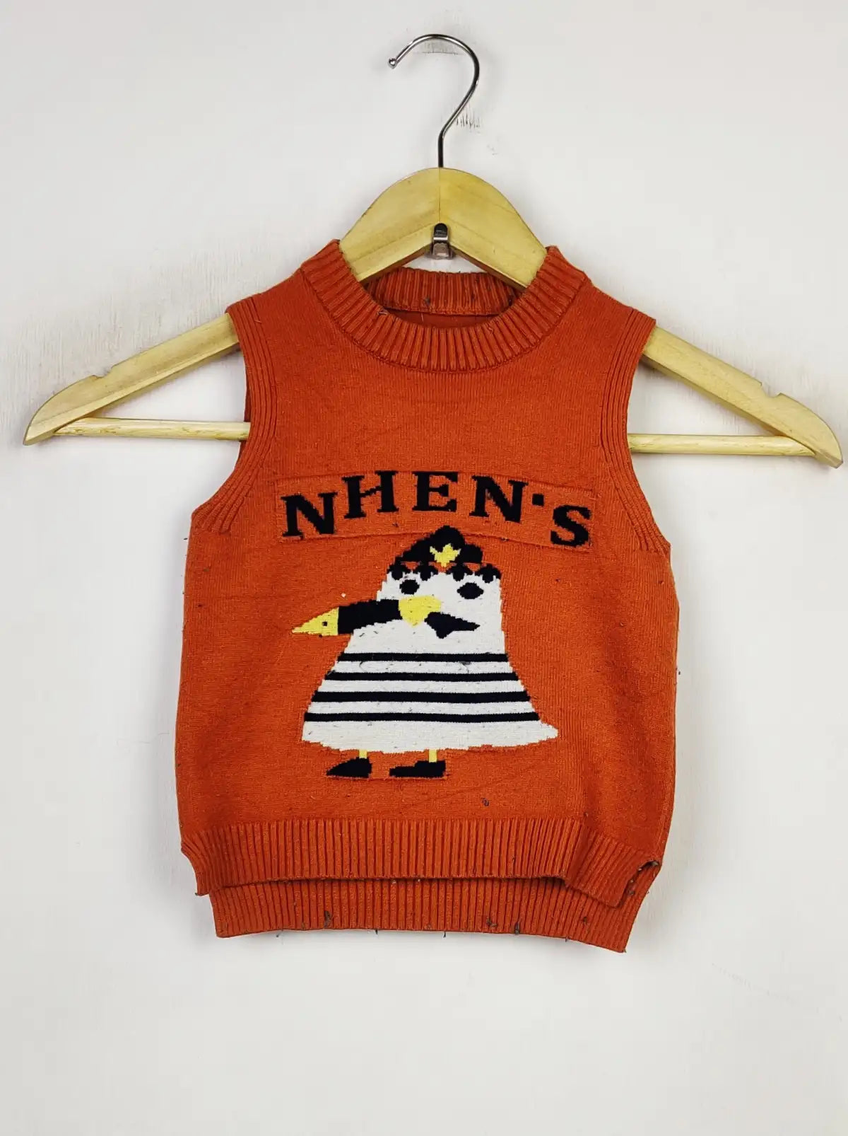 Buy online pre-used pre-loved 100% authentic & Original branded Unknown Brand (WCT-1653) available in Pakistan. Top international brands avilable.