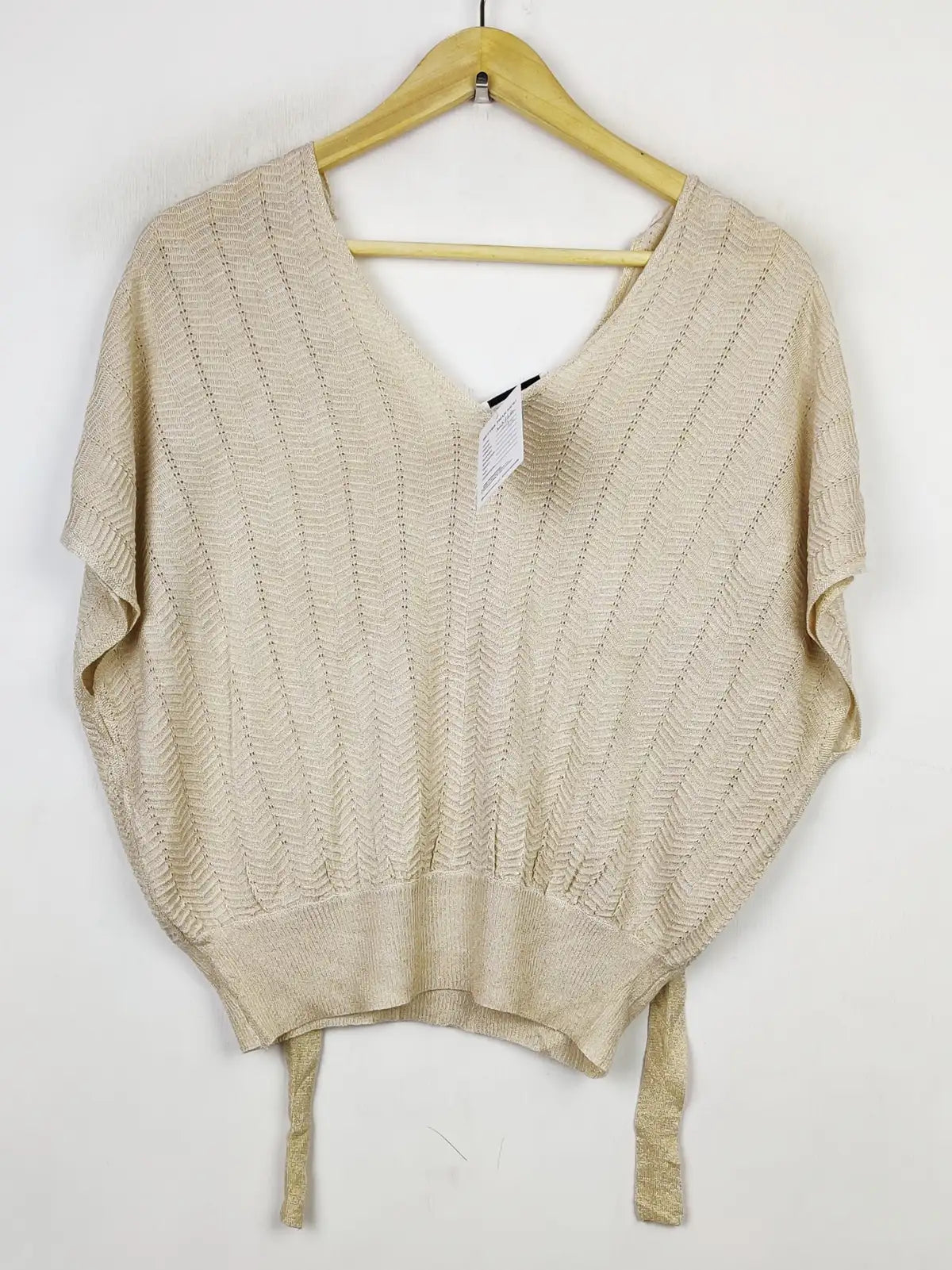 Buy online pre-used pre-loved 100% authentic & Original branded Gallery (WCT-1660) available in Pakistan. Top international brands avilable.