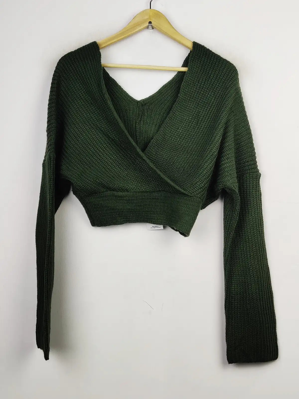 Buy online pre-used pre-loved 100% authentic & Original branded Unknown Brand (WCT-1739) available in Pakistan. Top international brands avilable.