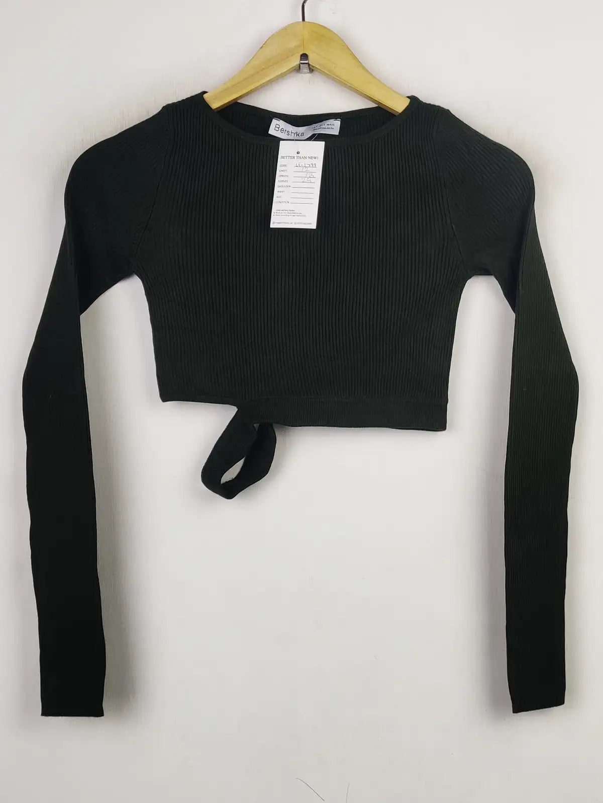 Buy online pre-used pre-loved 100% authentic & Original branded Bershka (WCT-1799) available in Pakistan. Top international brands avilable.