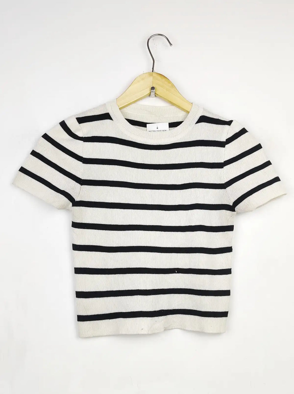 Buy online pre-used pre-loved 100% authentic & Original branded Unknown Brand (WCT-1872) available in Pakistan. Top international brands avilable.