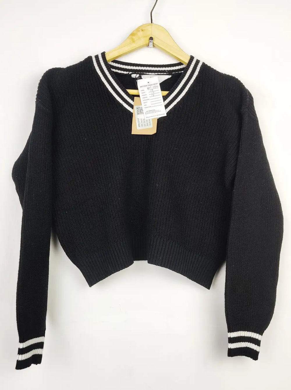 Buy online pre-used pre-loved 100% authentic & Original branded H&M (WCT-1894) available in Pakistan. Top international brands avilable.