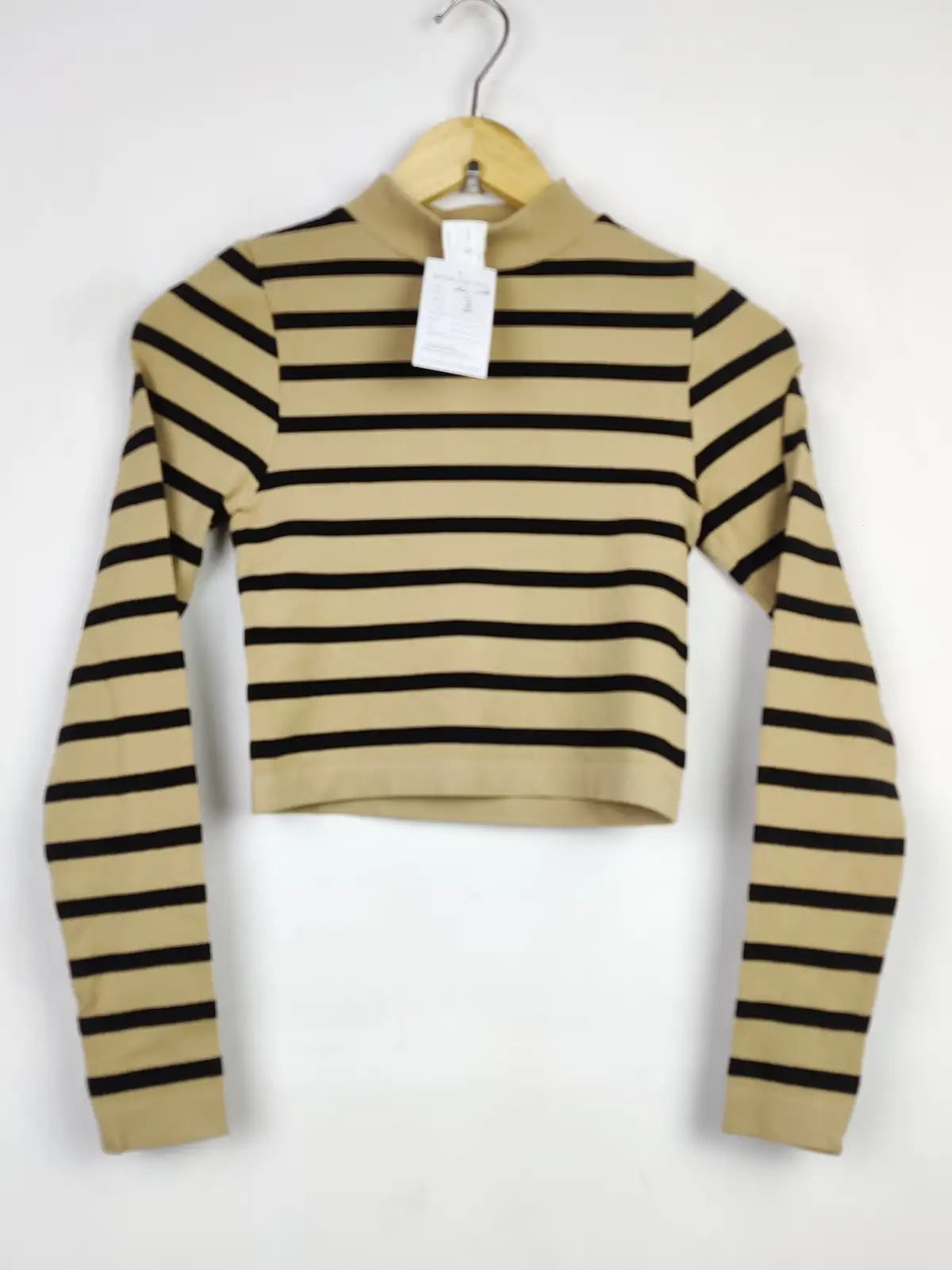 Buy online pre-used pre-loved 100% authentic & Original branded Stradivarius (WCT-1920) available in Pakistan. Top international brands avilable.