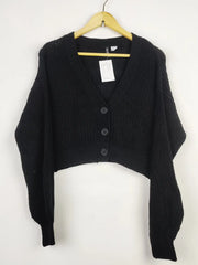 Buy online pre-used pre-loved 100% authentic & Original branded H&M (WCT-1924) available in Pakistan. Top international brands avilable.