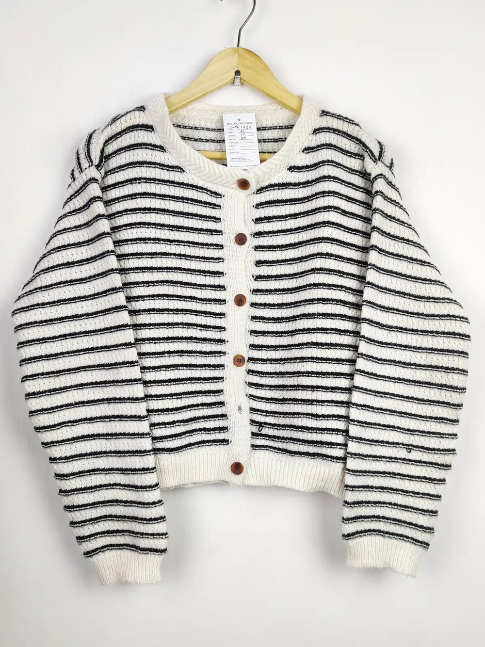 Buy online pre-used pre-loved 100% authentic & Original branded Unknown Brand (WCT-1934) available in Pakistan. Top international brands avilable.