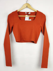 Buy online pre-used pre-loved 100% authentic & Original branded Zara (WCT-1949) available in Pakistan. Top international brands avilable.