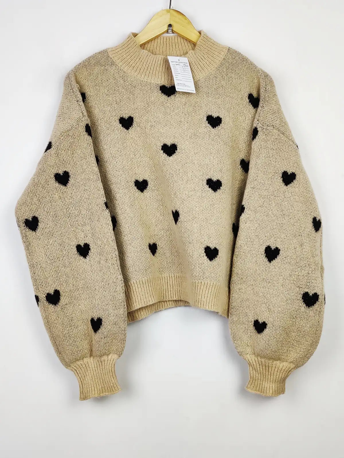 Buy online pre-used pre-loved 100% authentic & Original branded Unknown Brand (WCT-1962) available in Pakistan. Top international brands avilable.