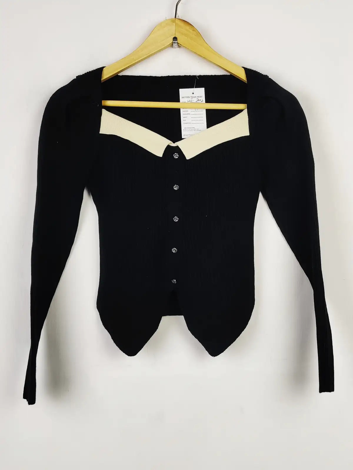 Buy online pre-used pre-loved 100% authentic & Original branded Unknown Brand (WCT-2002) available in Pakistan. Top international brands avilable.