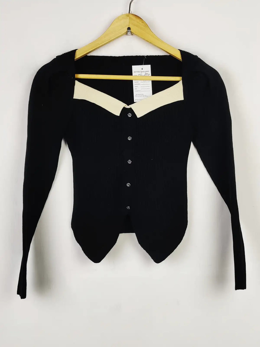 Buy online pre-used pre-loved 100% authentic & Original branded Unknown Brand (WCT-2002) available in Pakistan. Top international brands avilable.